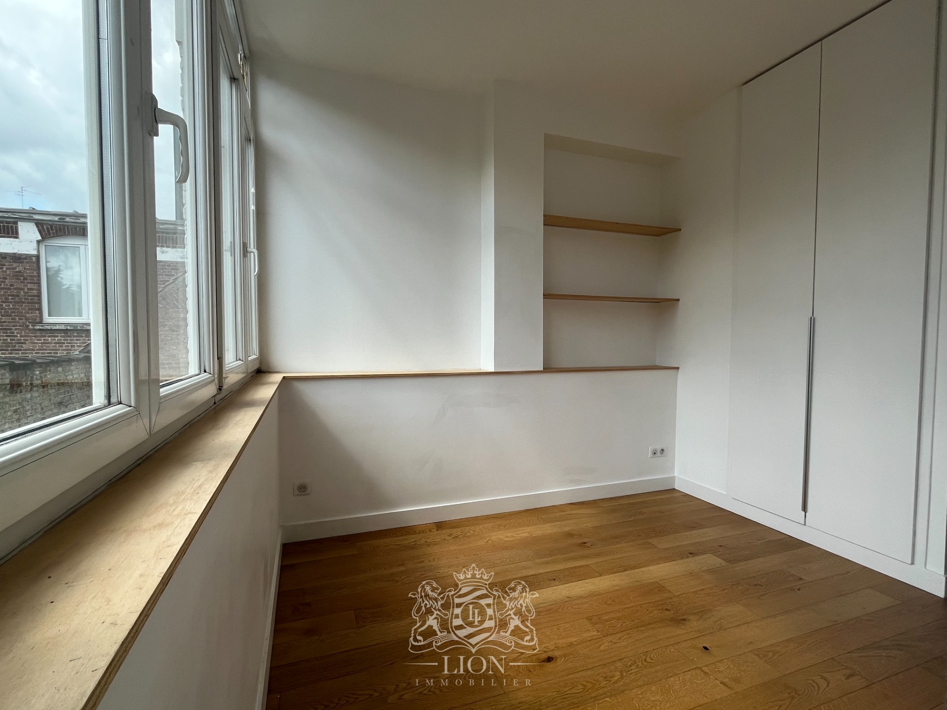 T3 lumineux avec terrasse amenageable cormontaigne Photo 3 - Le Lion Immobilier