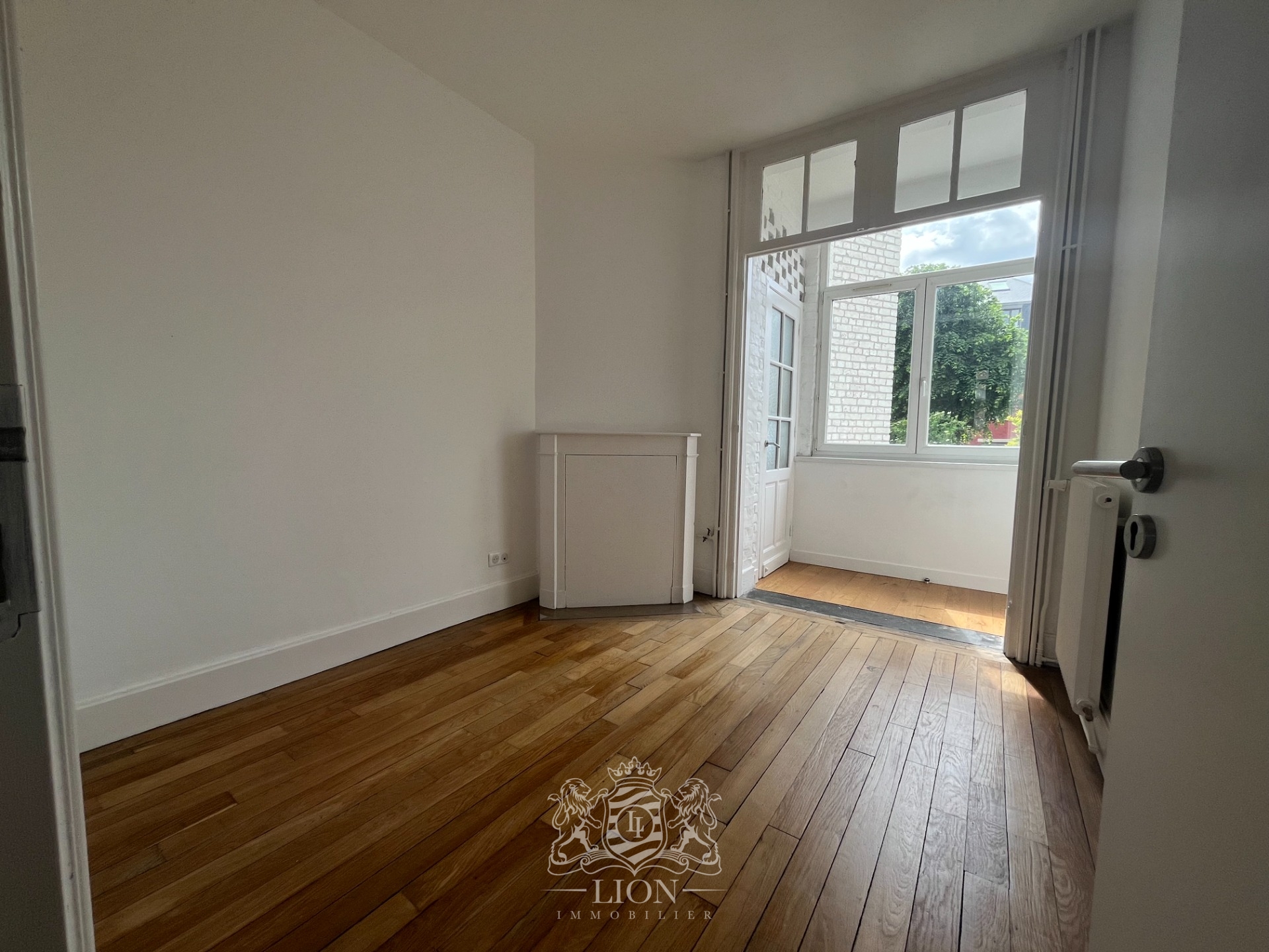 T3 lumineux avec terrasse amenageable cormontaigne Photo 4 - Le Lion Immobilier
