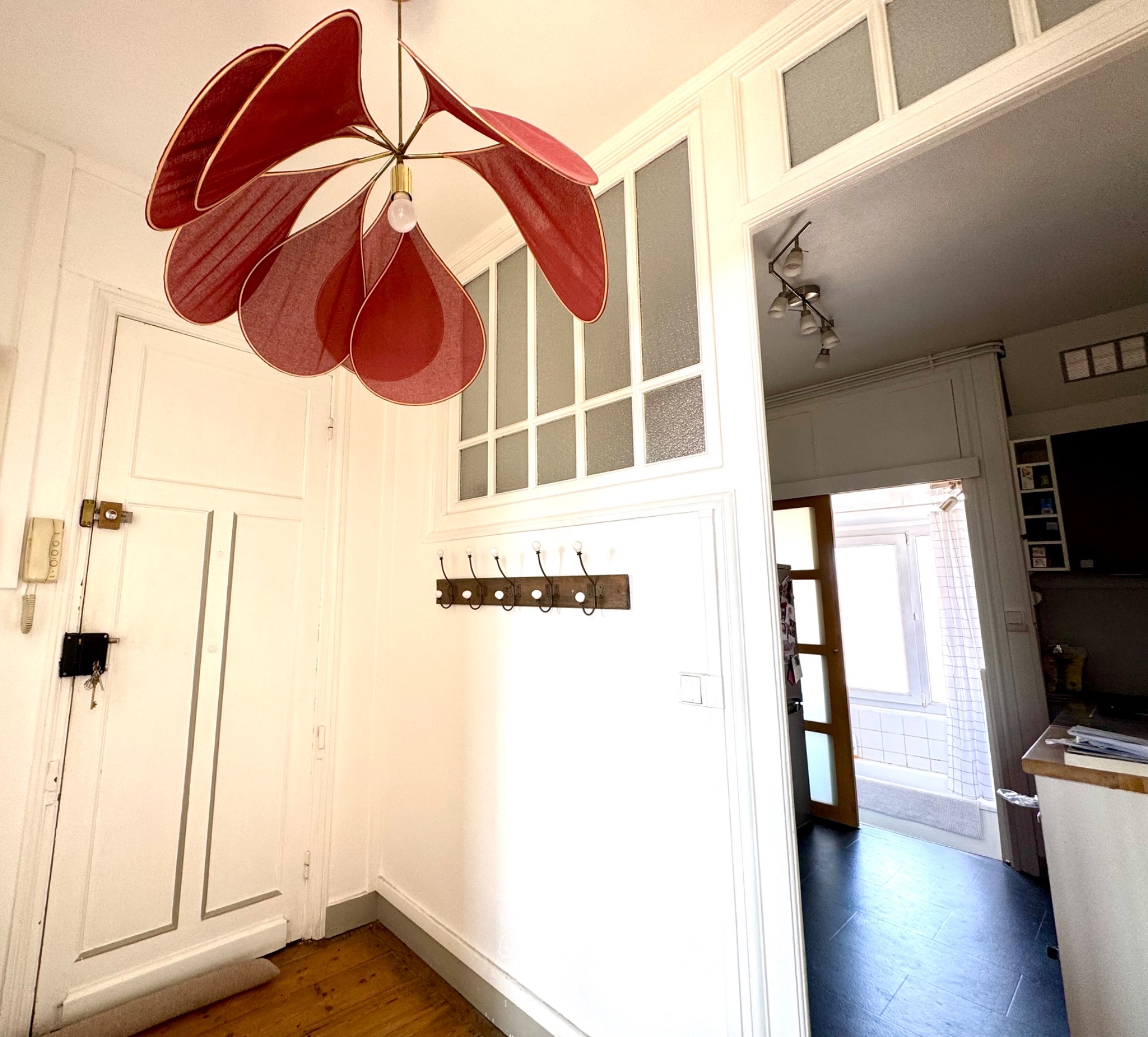 Appartement de charme avec cachet emplacement exceptionnel Photo 2 - Le Lion Immobilier