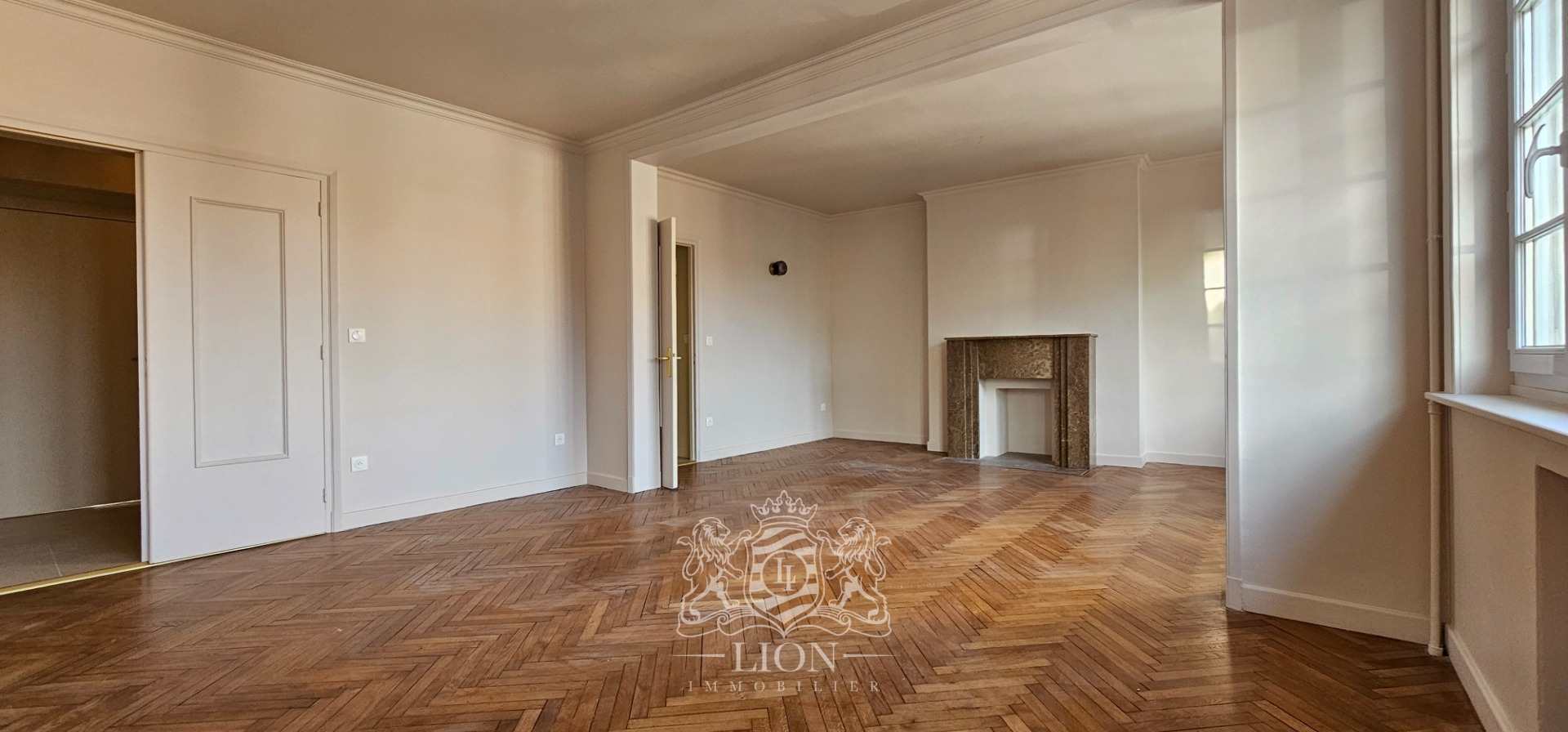 Vieux lille   grand 4 pieces avec garage Photo 1 - Le Lion Immobilier