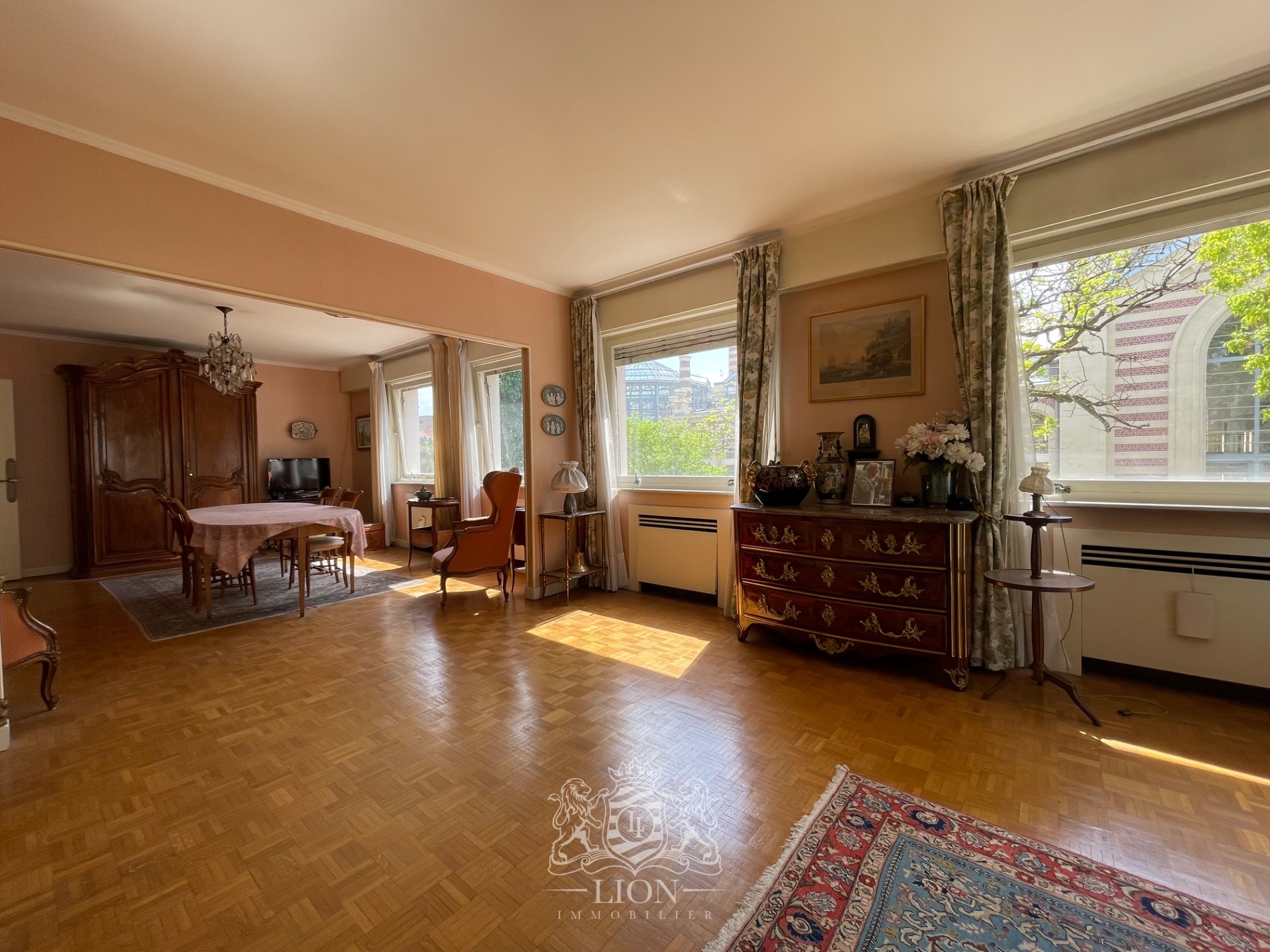 Appartement en face du palais rameau avec garages Photo 3 - Le Lion Immobilier