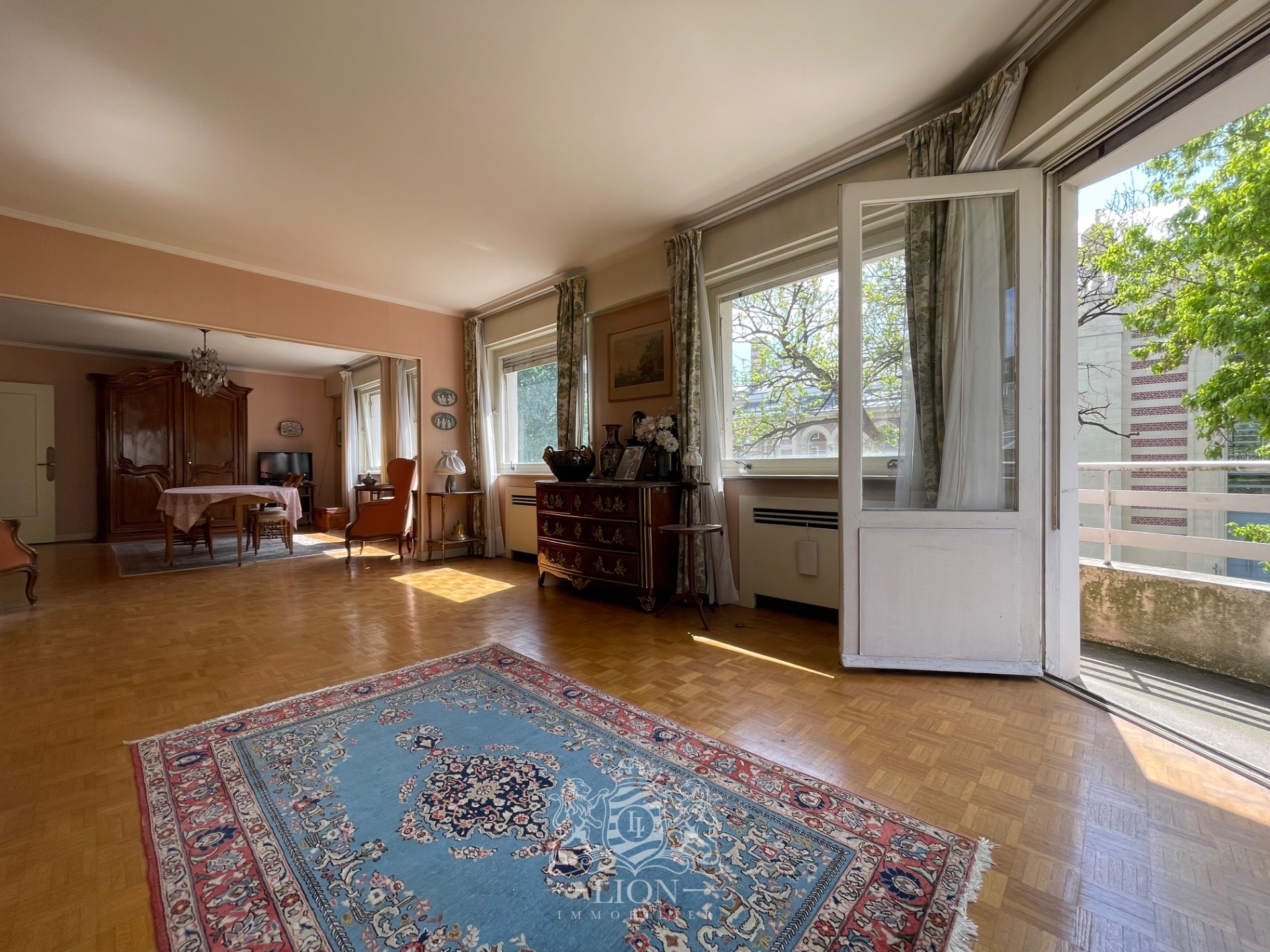 Appartement en face du palais rameau avec garages Photo 9 - Le Lion Immobilier