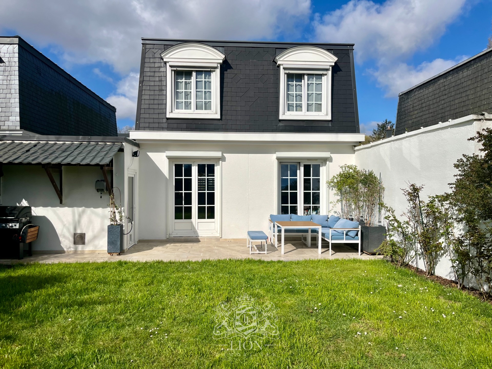 Maison lumineuse dans le quartier prise de cousinerie Photo 1 - Le Lion Immobilier