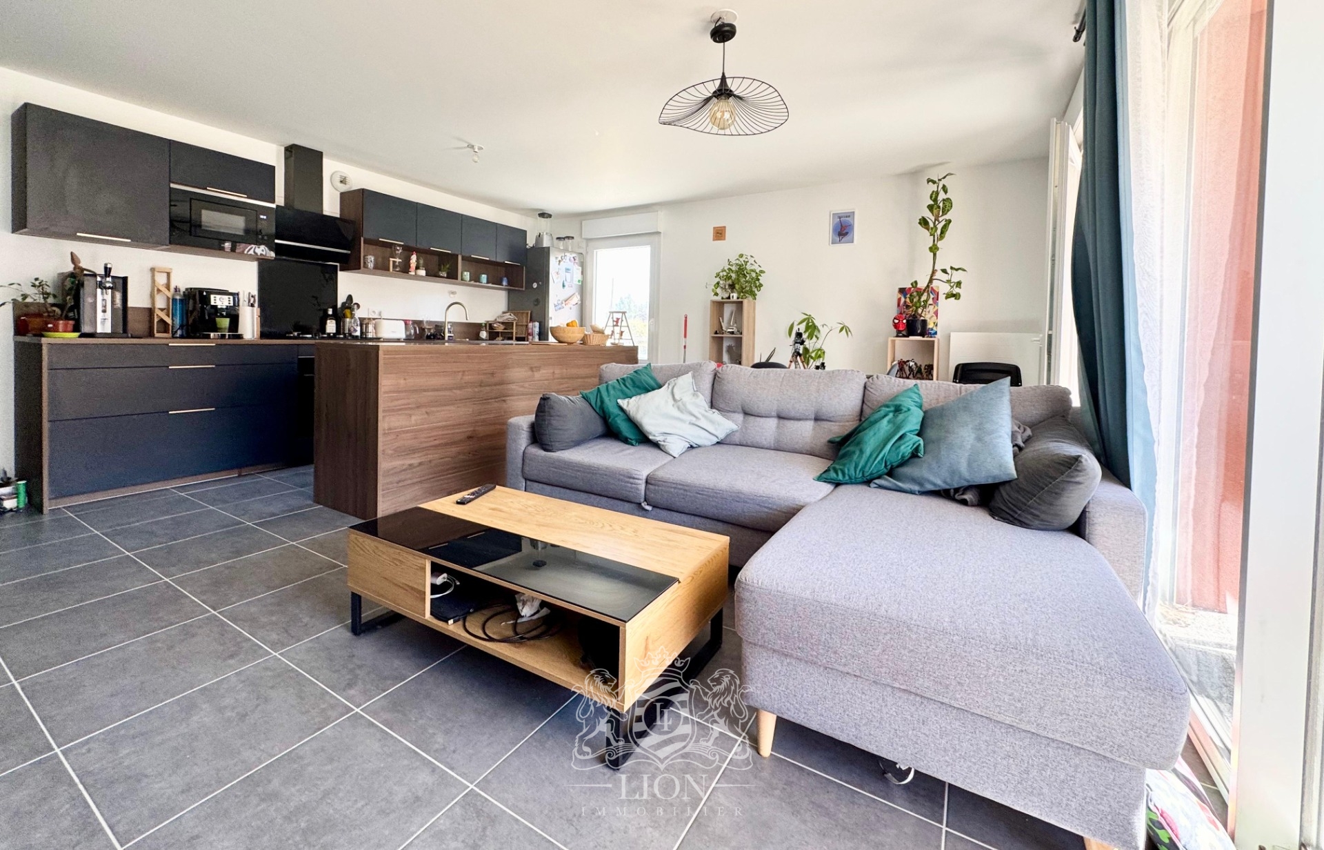 Superbe appartement t4 lumineux  deux pas de la deule Photo 3 - Le Lion Immobilier