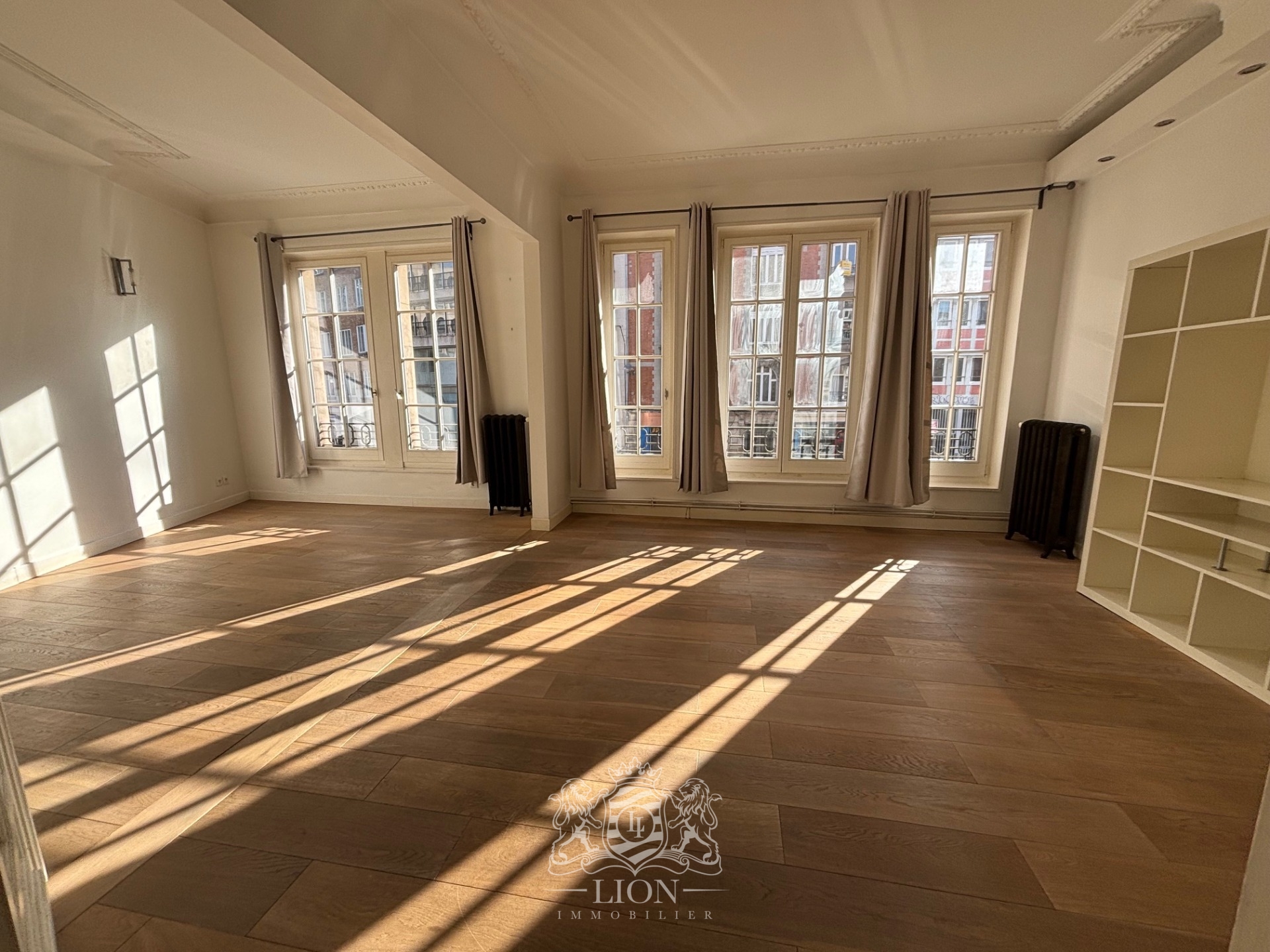 Lille hyper centre t3 81m2 Photo 1 - Le Lion Immobilier