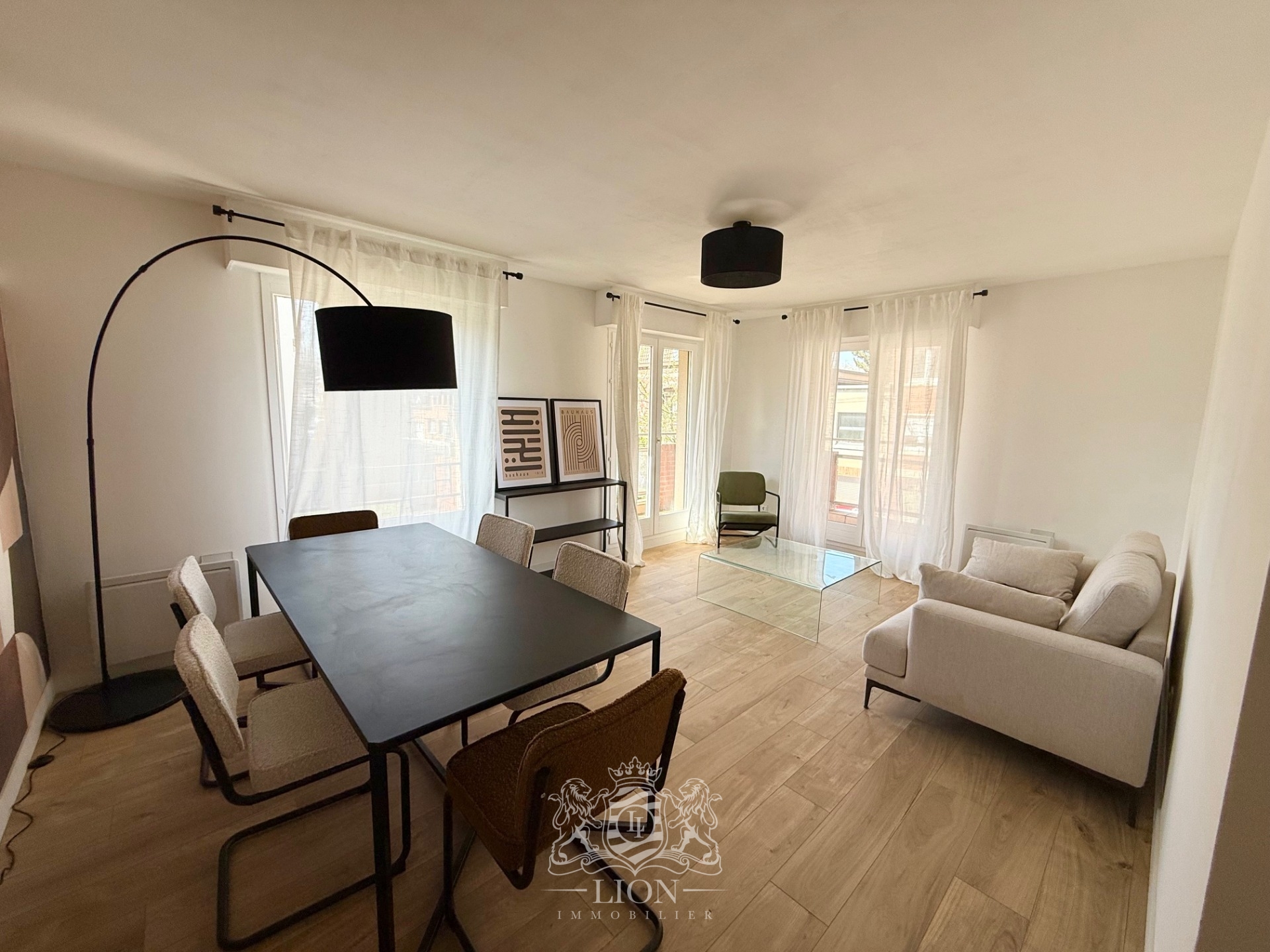 Aogp lambersart t4 meuble avec balcon et parking Photo 2 - Le Lion Immobilier
