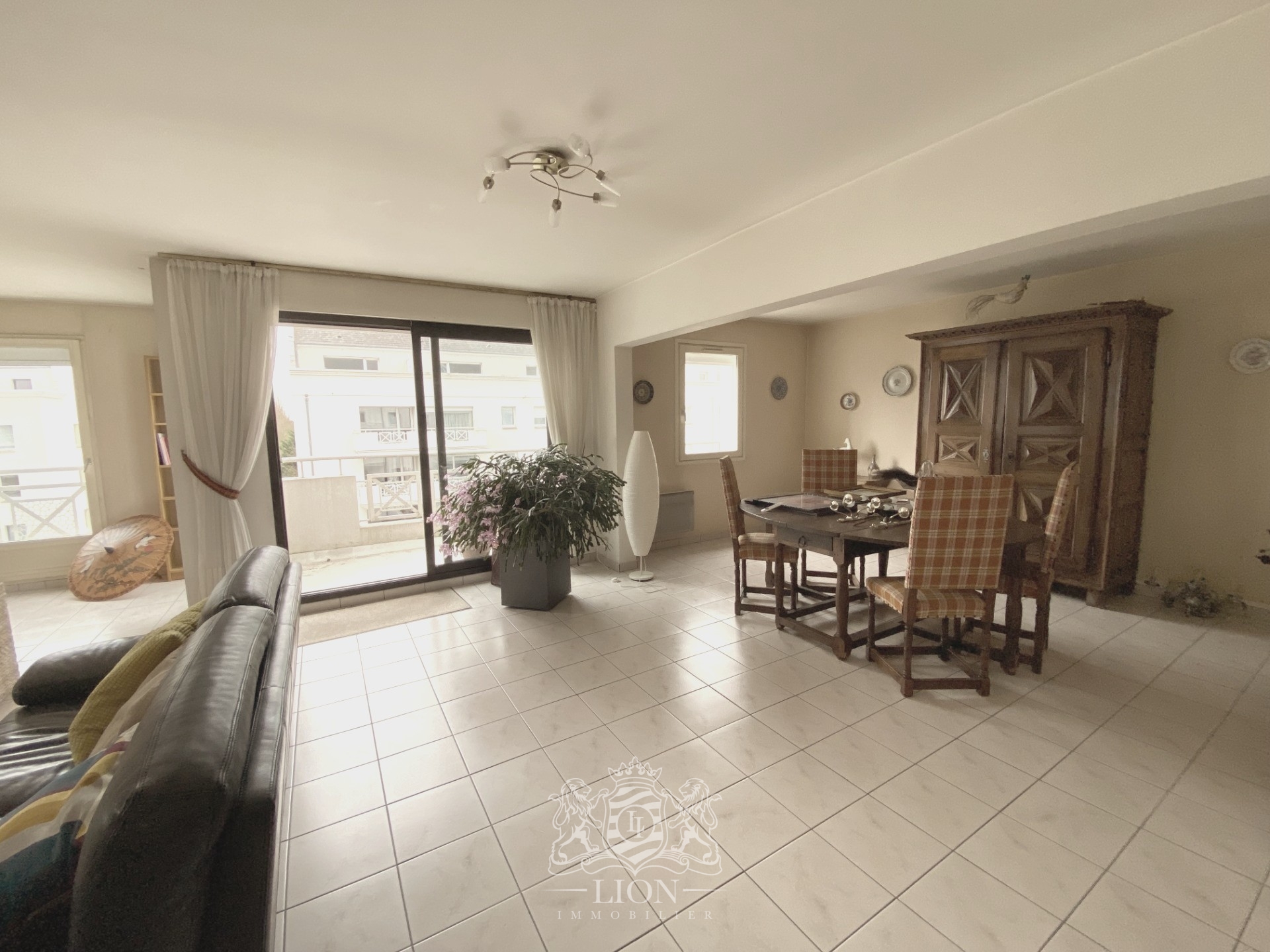 Lille st maur appartement 147 m2 4 chambres garage terrasse Photo 3 - Le Lion Immobilier