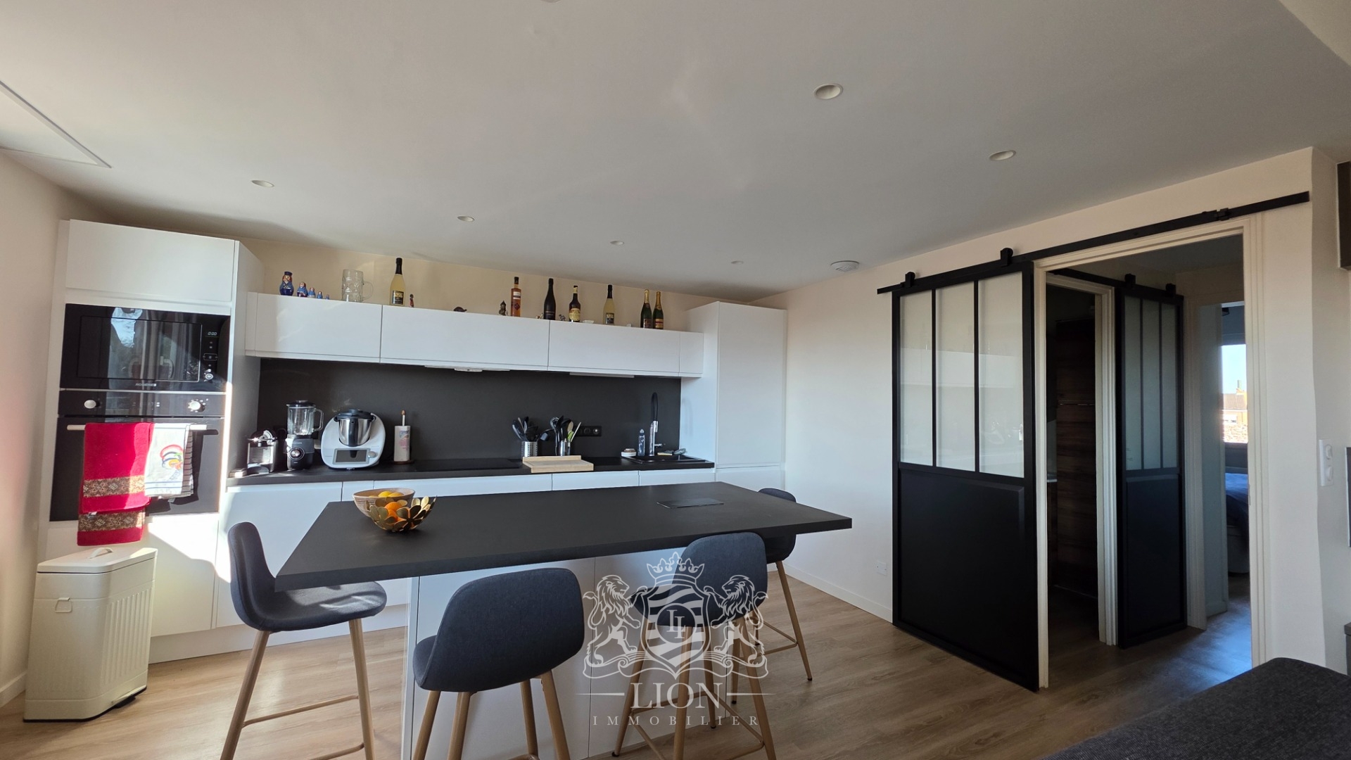 Magnifique t3 face citadelle avec balcon et garage Photo 2 - Le Lion Immobilier