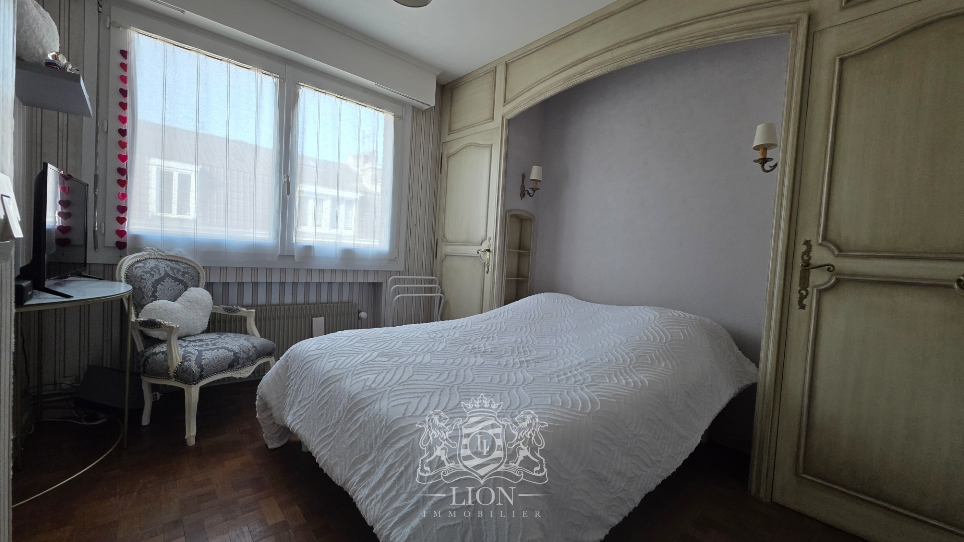 Exclusivite large maison familiale avec grand garage Photo 10 - Le Lion Immobilier