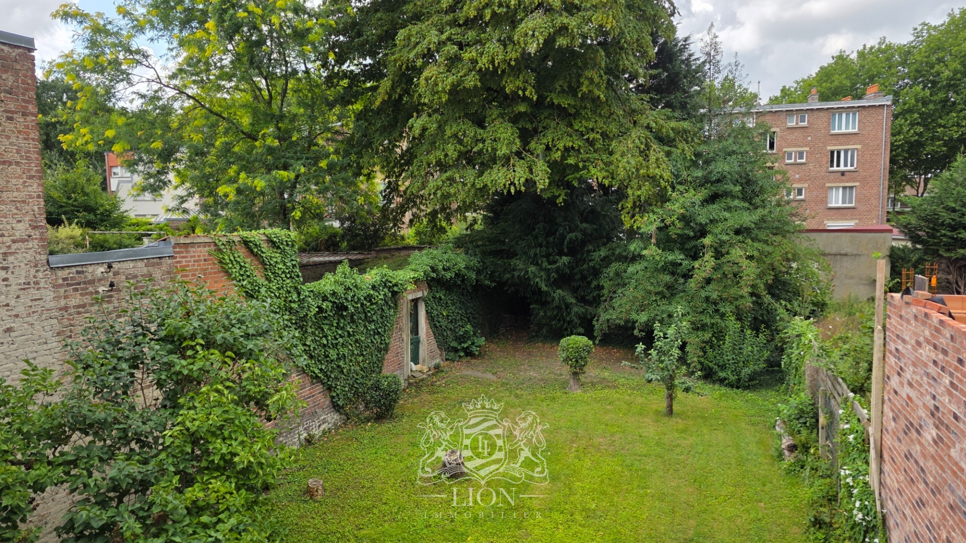 Investissement t2 vendu loue avenue pasteur lambersart Photo 1 - Le Lion Immobilier Investissement t2 vendu loue avenue pasteur lambersart Photo 1 - Le Lion Immobilier