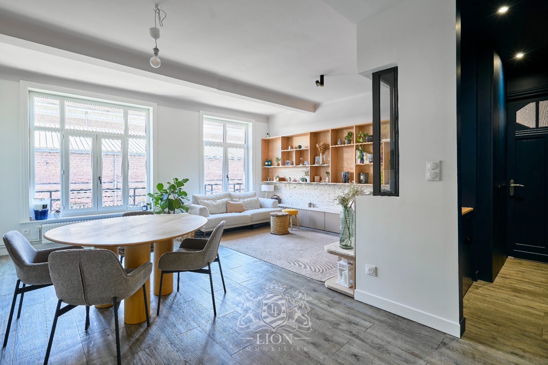 Appartement de charme renove deux chambres  Photo 1 - Le Lion Immobilier