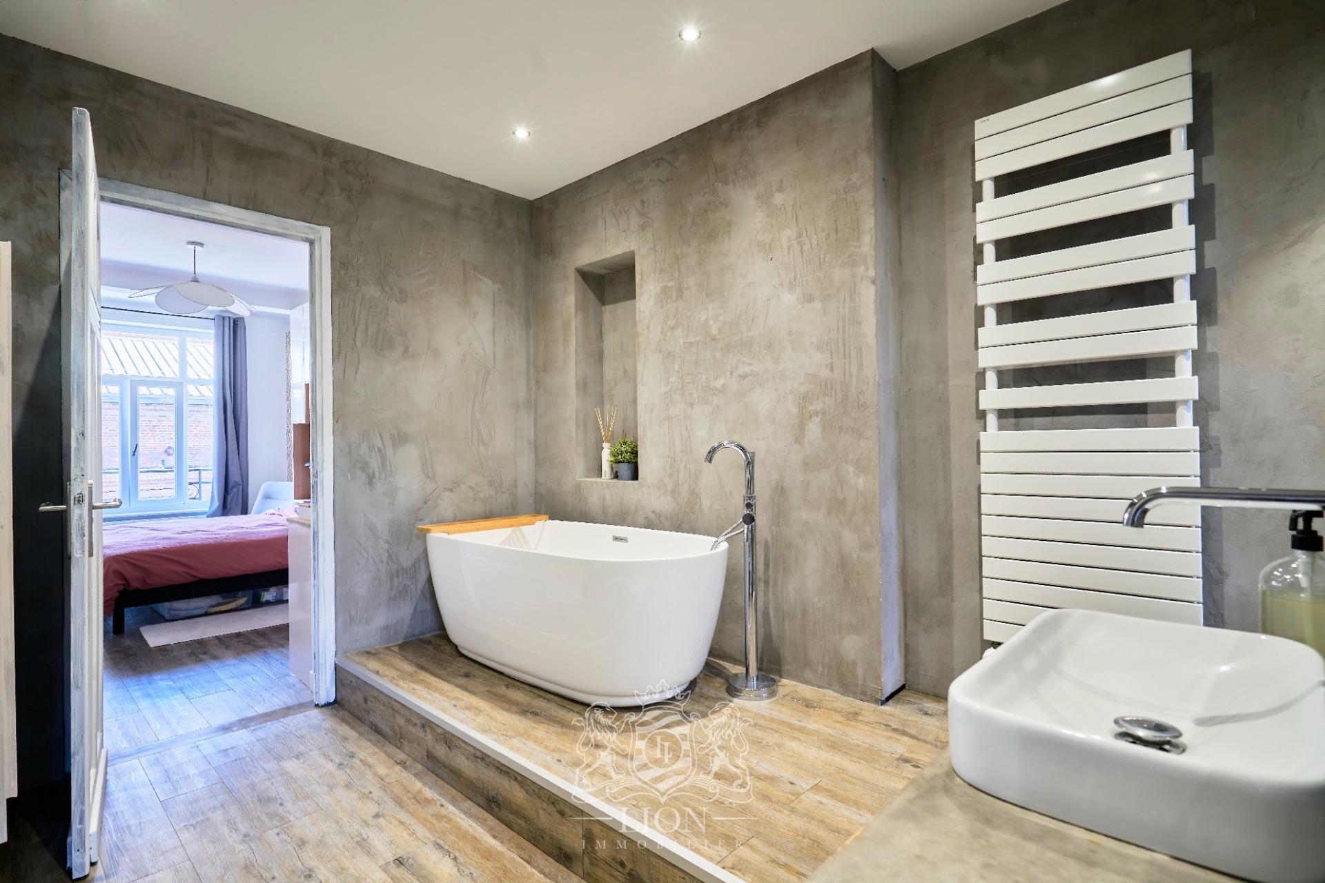 Appartement de charme renove deux chambres  Photo 8 - Le Lion Immobilier