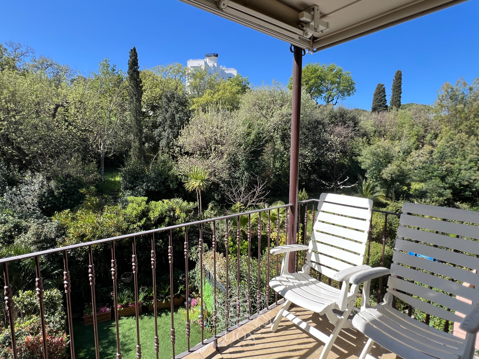 Appartement t3 saint tropez vue mer et clocher Photo 9 - Le Lion Immobilier