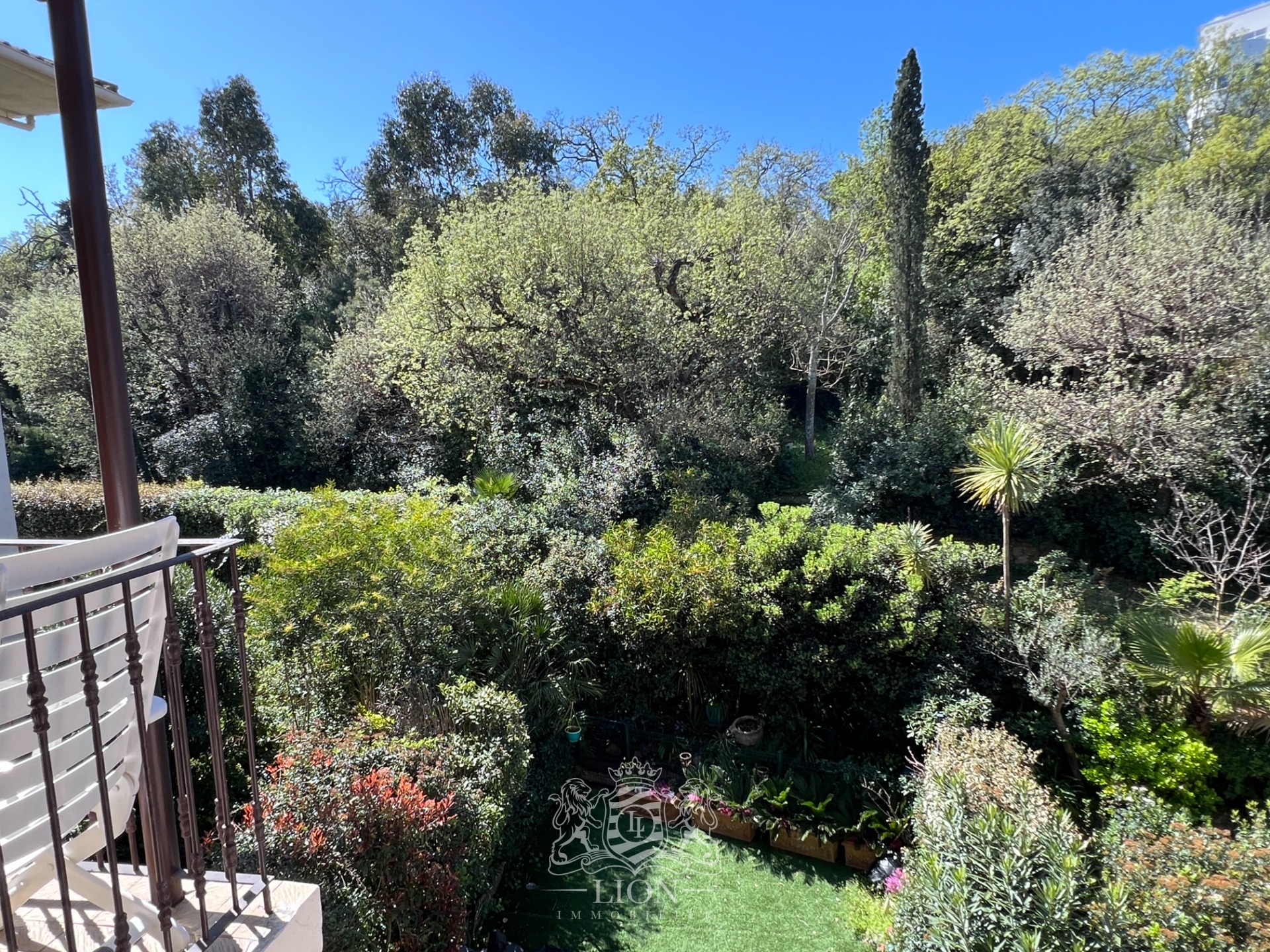 Appartement t3 saint tropez vue mer et clocher Photo 11 - Le Lion Immobilier