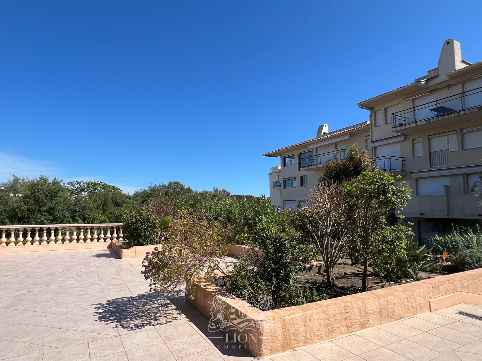 Appartement t3 saint tropez vue mer et clocher Photo 12 - Le Lion Immobilier