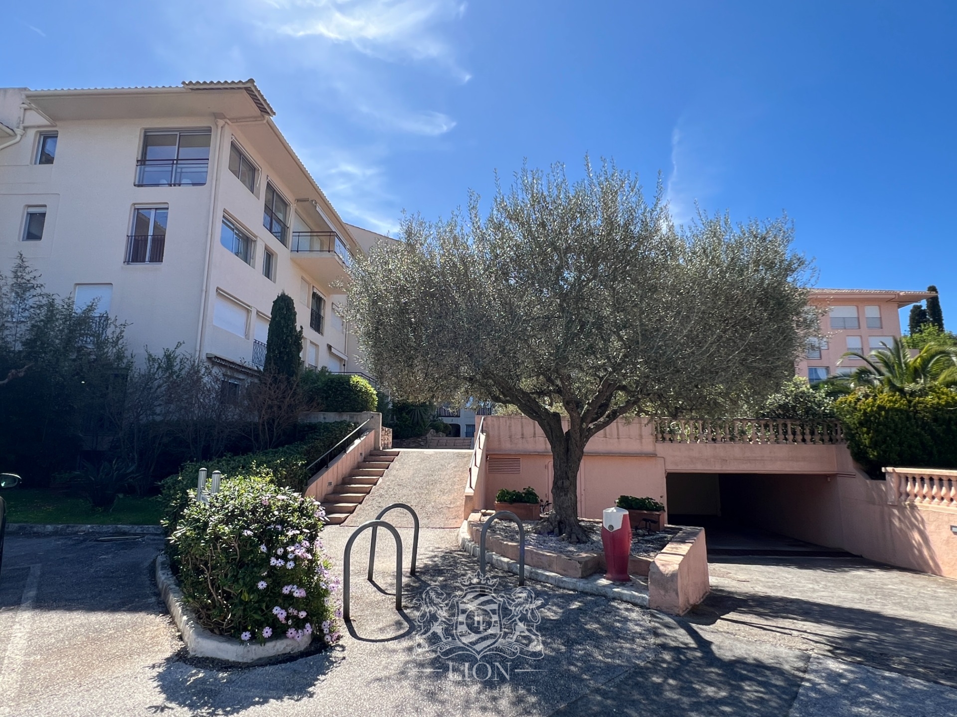 Appartement t3 saint tropez vue mer et clocher Photo 13 - Le Lion Immobilier
