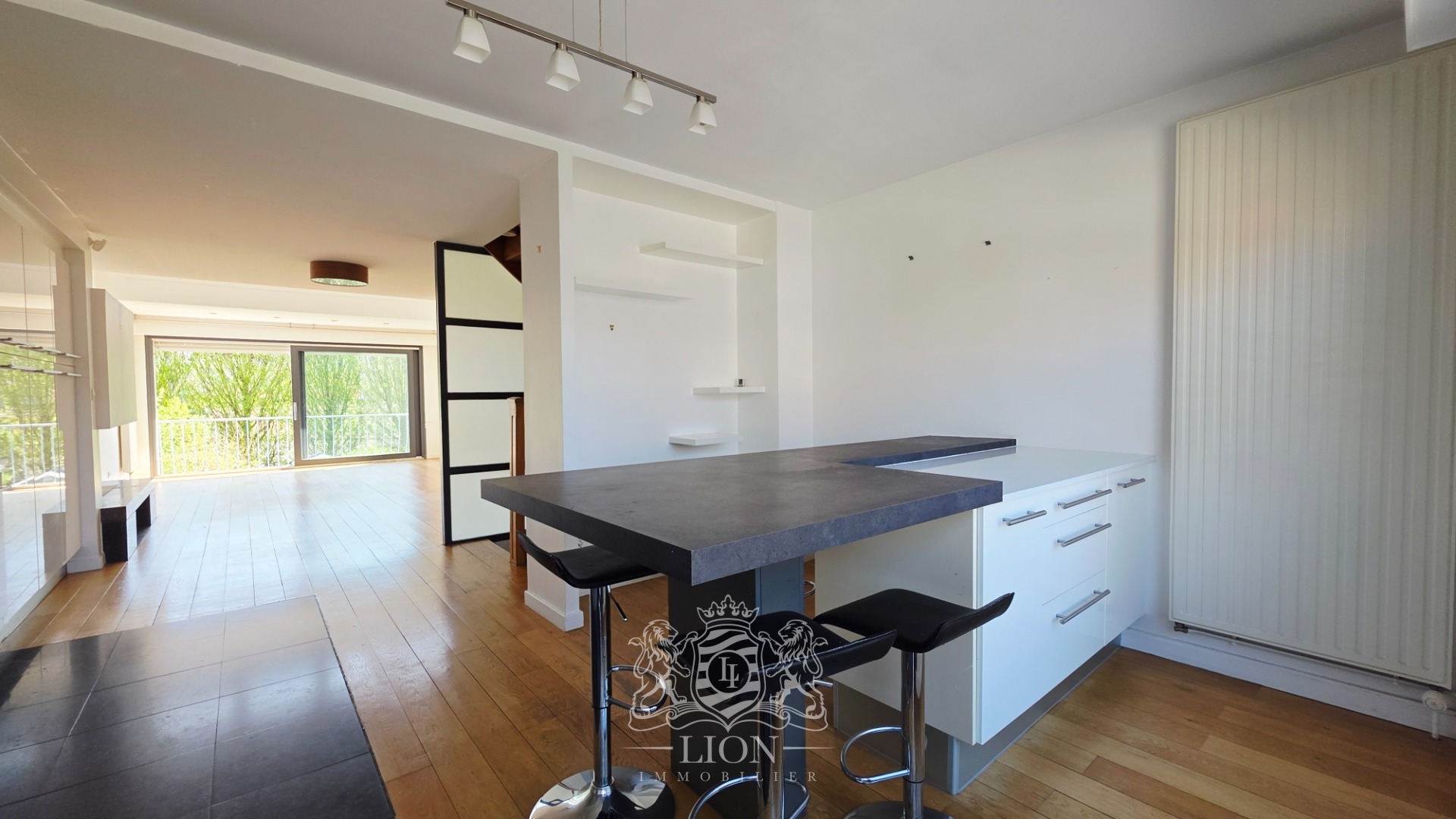 Maison 5 chambres avec garage Photo 2 - Le Lion Immobilier