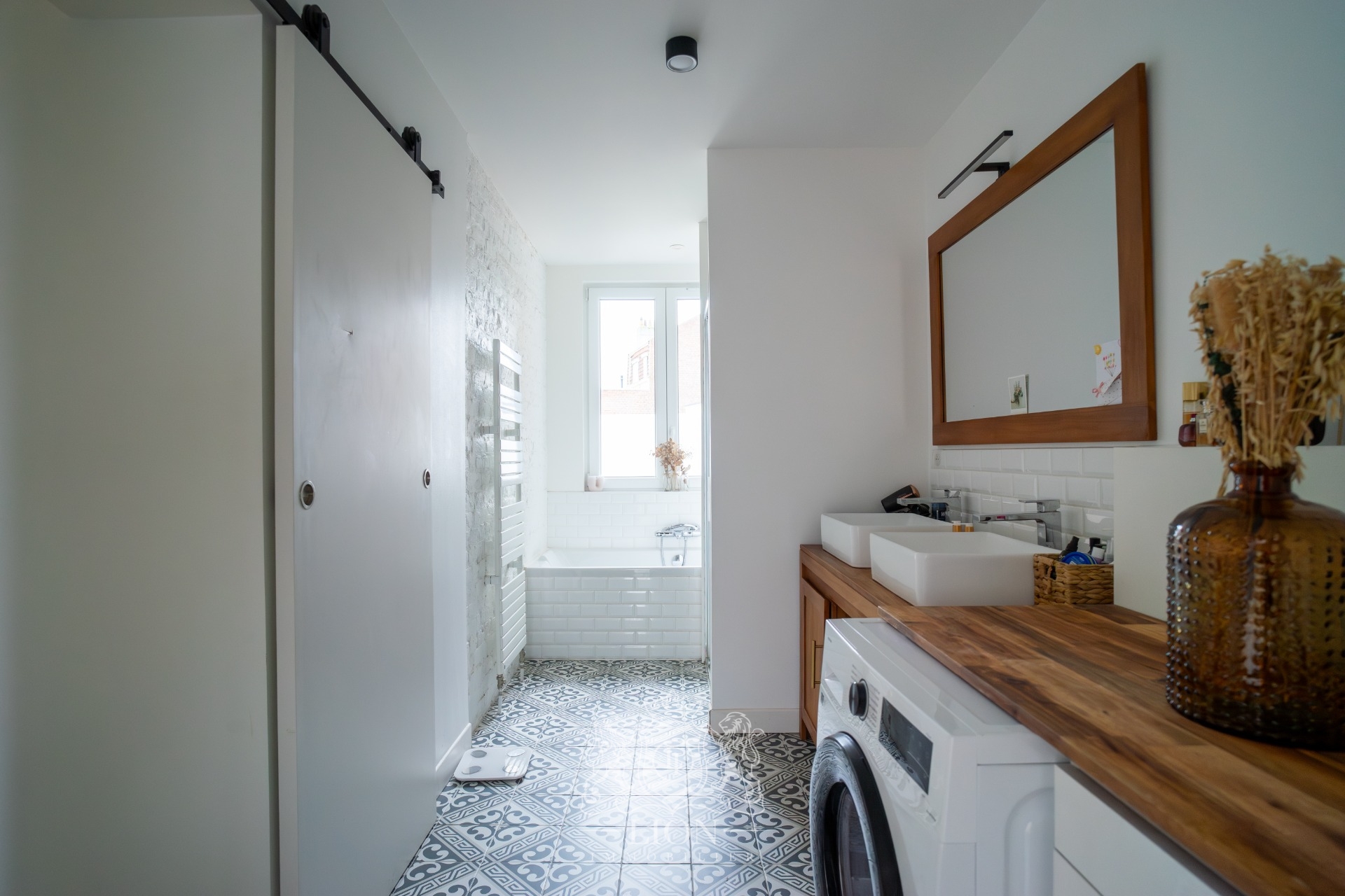 Magnifique maison de caractere avec jardin et parking Photo 10 - Le Lion Immobilier Magnifique maison de caractere avec jardin et parking Photo 10 - Le Lion Immobilier