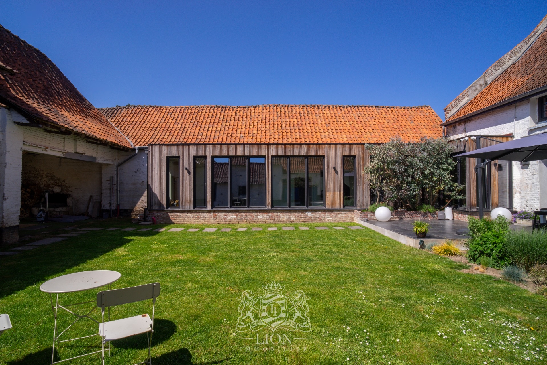 Ferme au carre avec cachet exceptionnel 6 chambres Photo 6 - Le Lion Immobilier