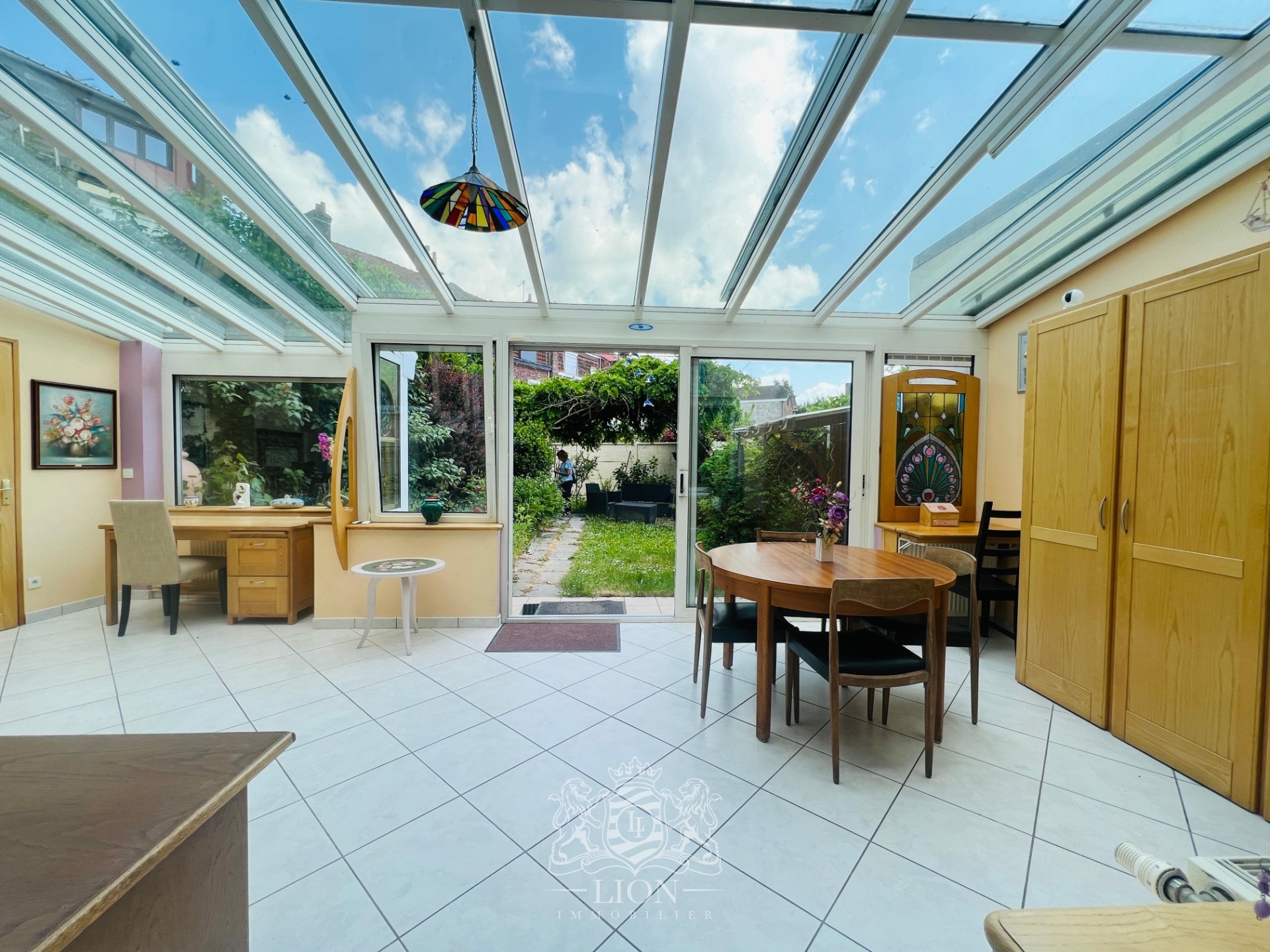 Grande maison semi individuelle avec garage Photo 5 - Le Lion Immobilier