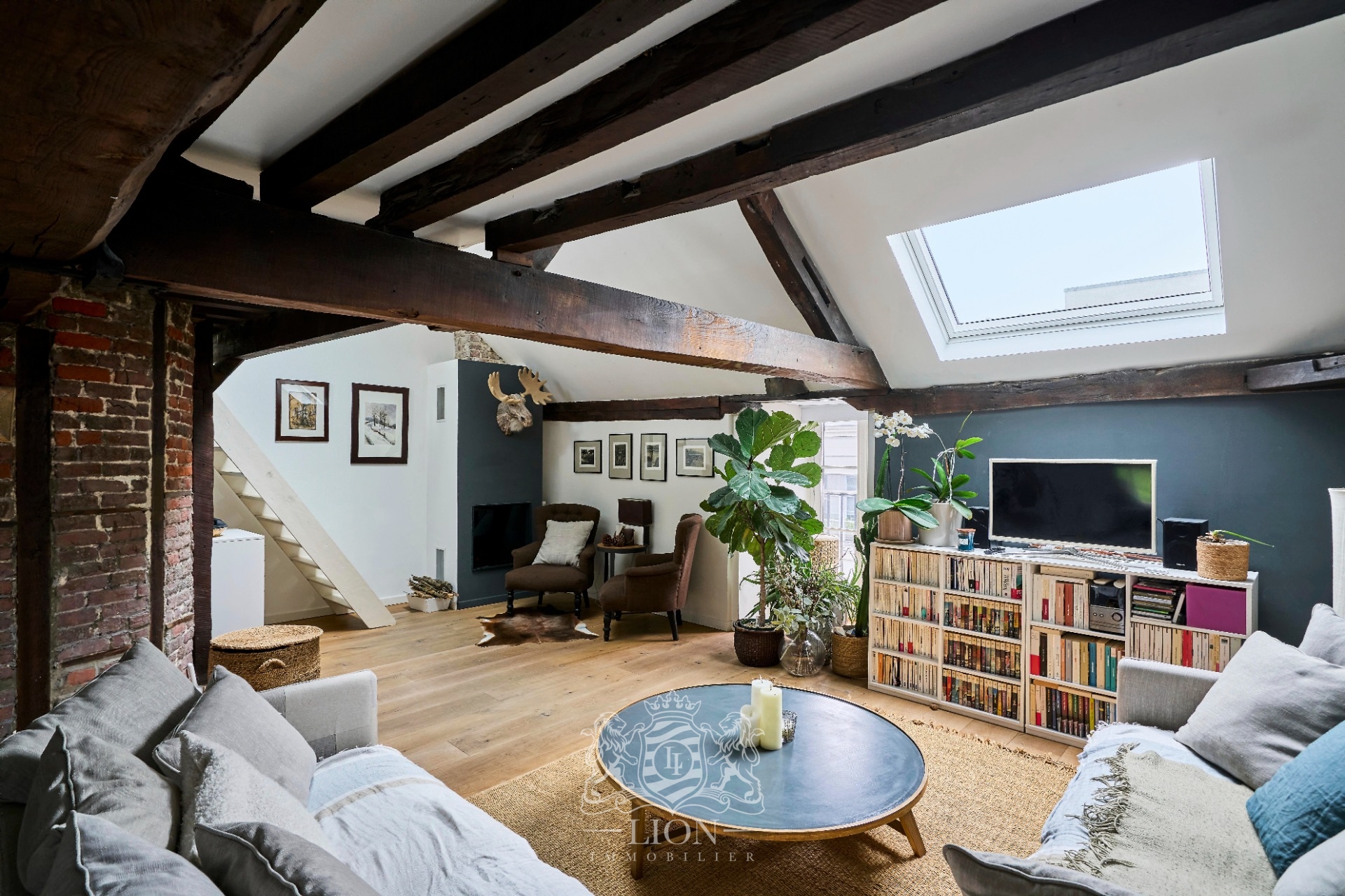 Appartement dernier etage deux chambres et garage  Photo 2 - Le Lion Immobilier