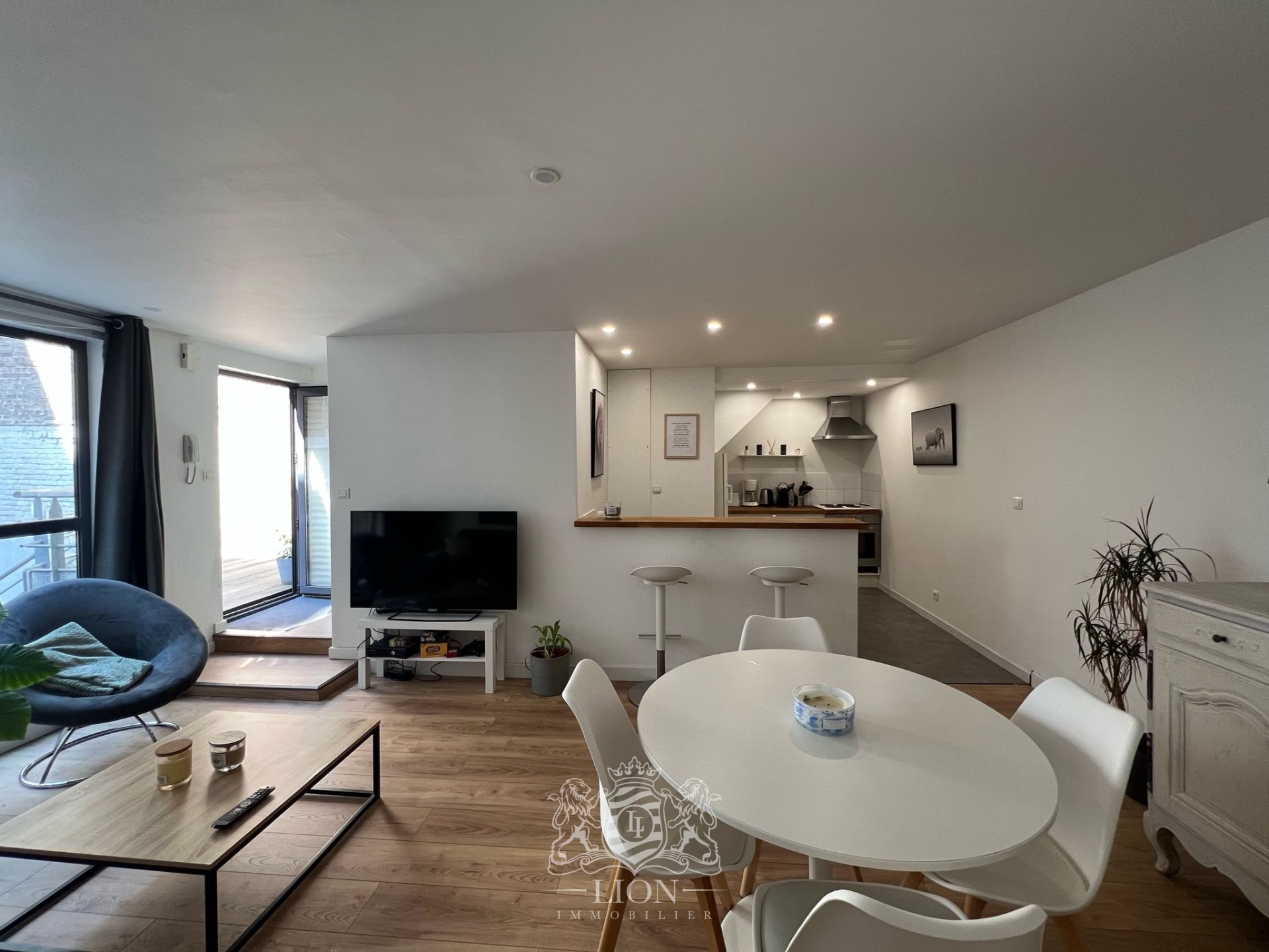 Appartement avec chambre et parking proche citadelle Photo 2 - Le Lion Immobilier