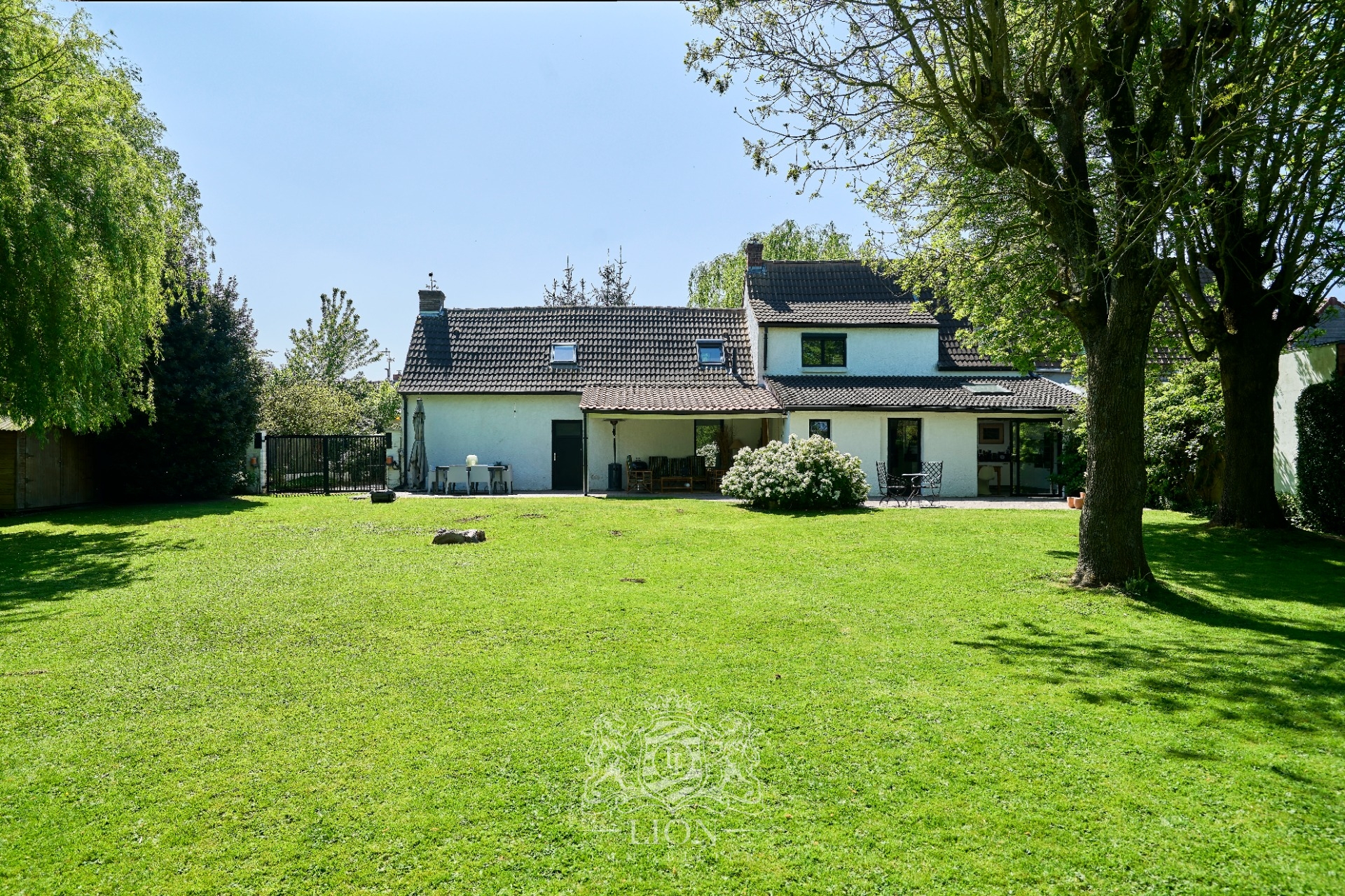 Maison unique sur un terrain de plus de 3500 m2 Photo 1 - Le Lion Immobilier