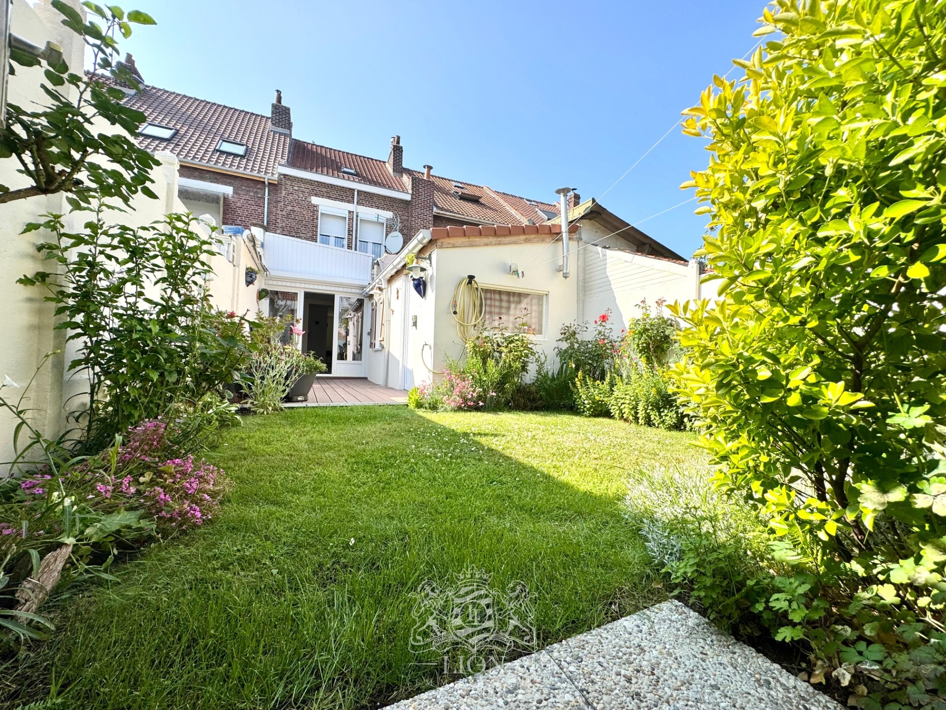 Maison canon d or 4 chambres terrasse et jardin Photo 1 - Le Lion Immobilier Maison canon d or 4 chambres terrasse et jardin Photo 1 - Le Lion Immobilier