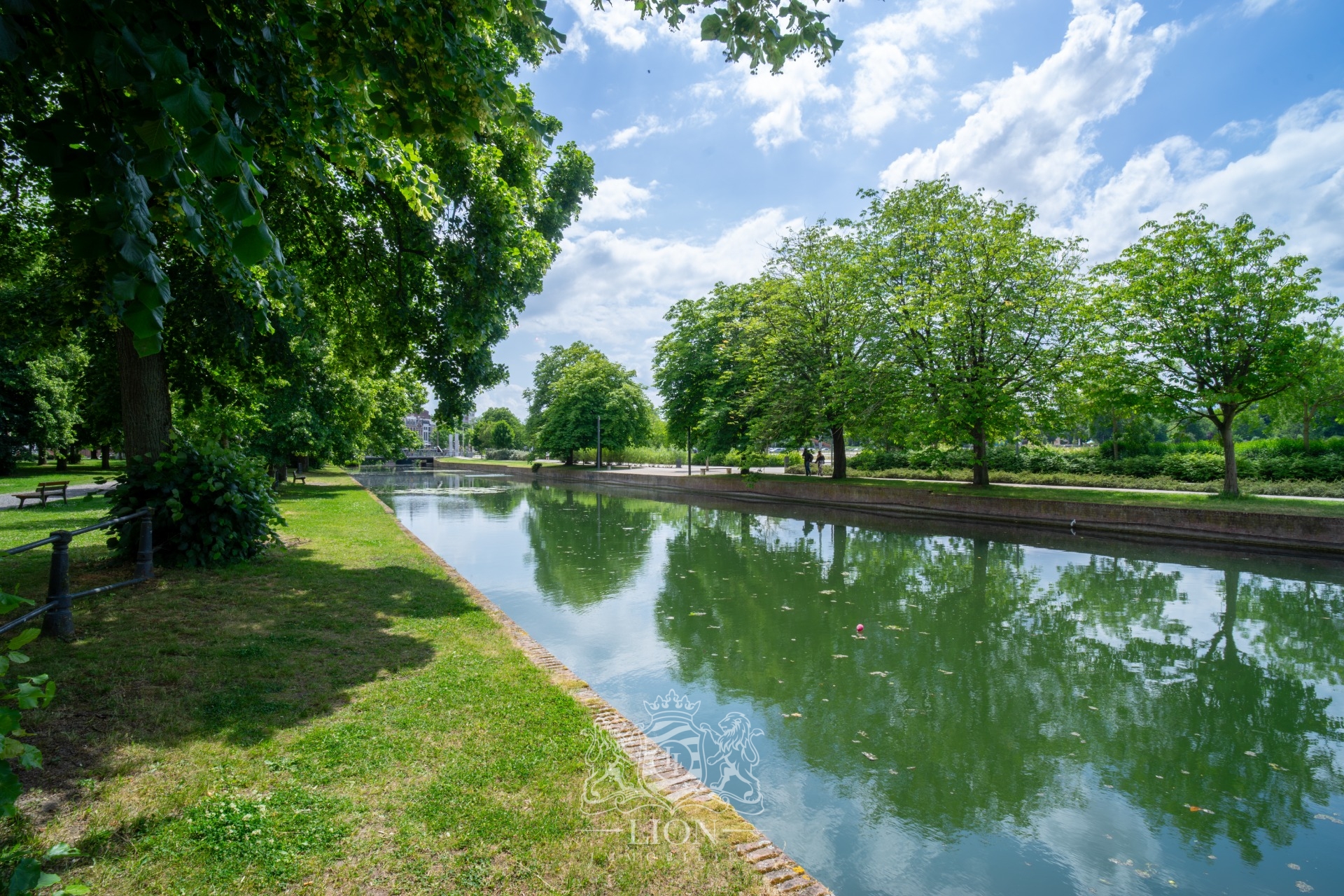Vieux lille citadelle type 3 72m  parking Photo 7 - Le Lion Immobilier