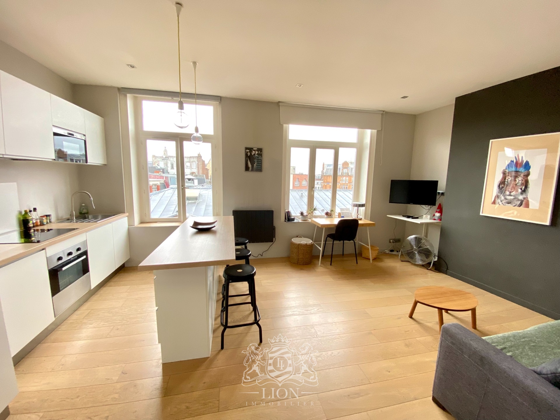 T2 coup de coeur proche grand place et gares vendu meuble  Photo 1 - Le Lion Immobilier