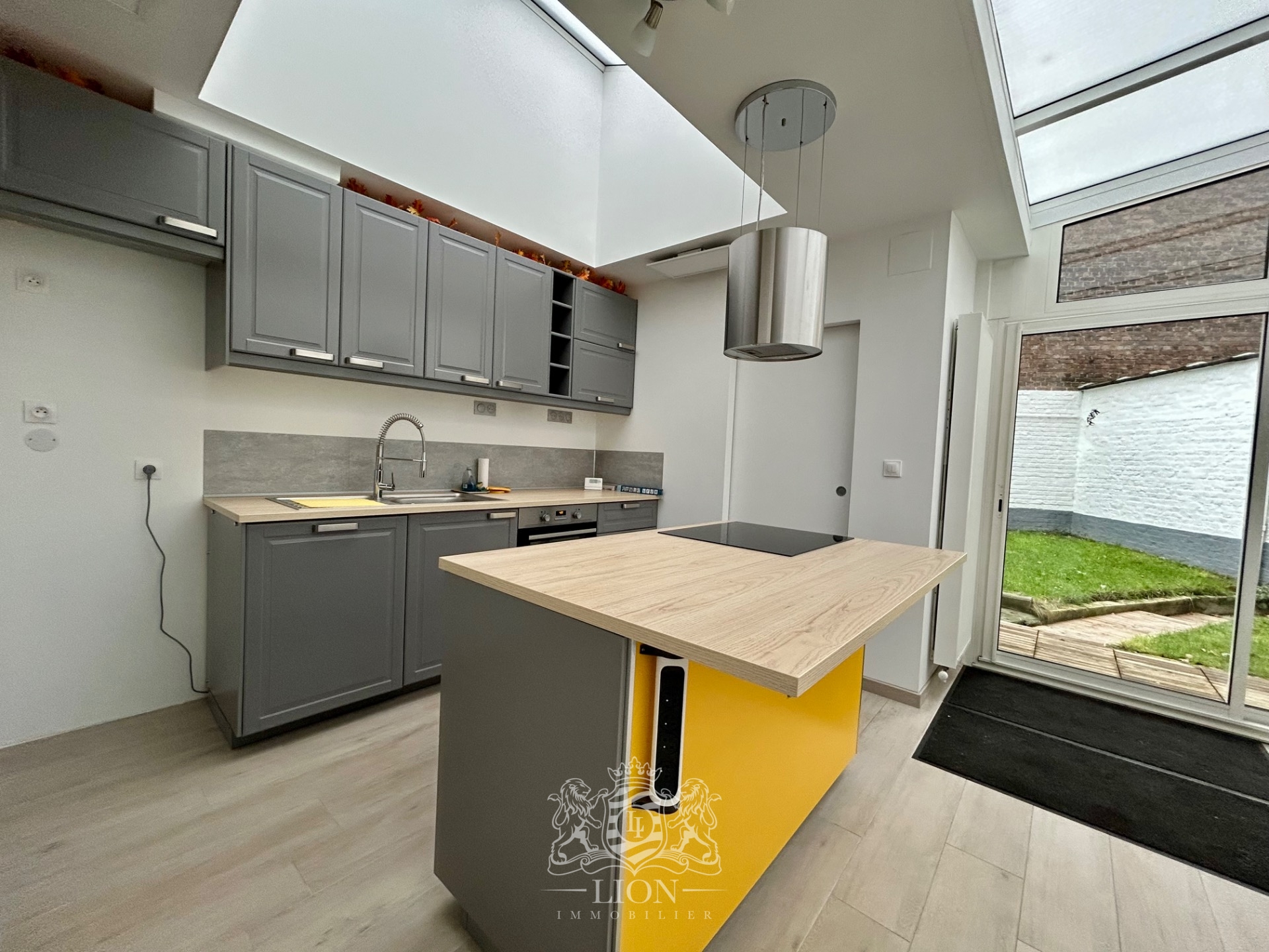 Champ de course maison renovee avec garage et parking Photo 3 - Le Lion Immobilier