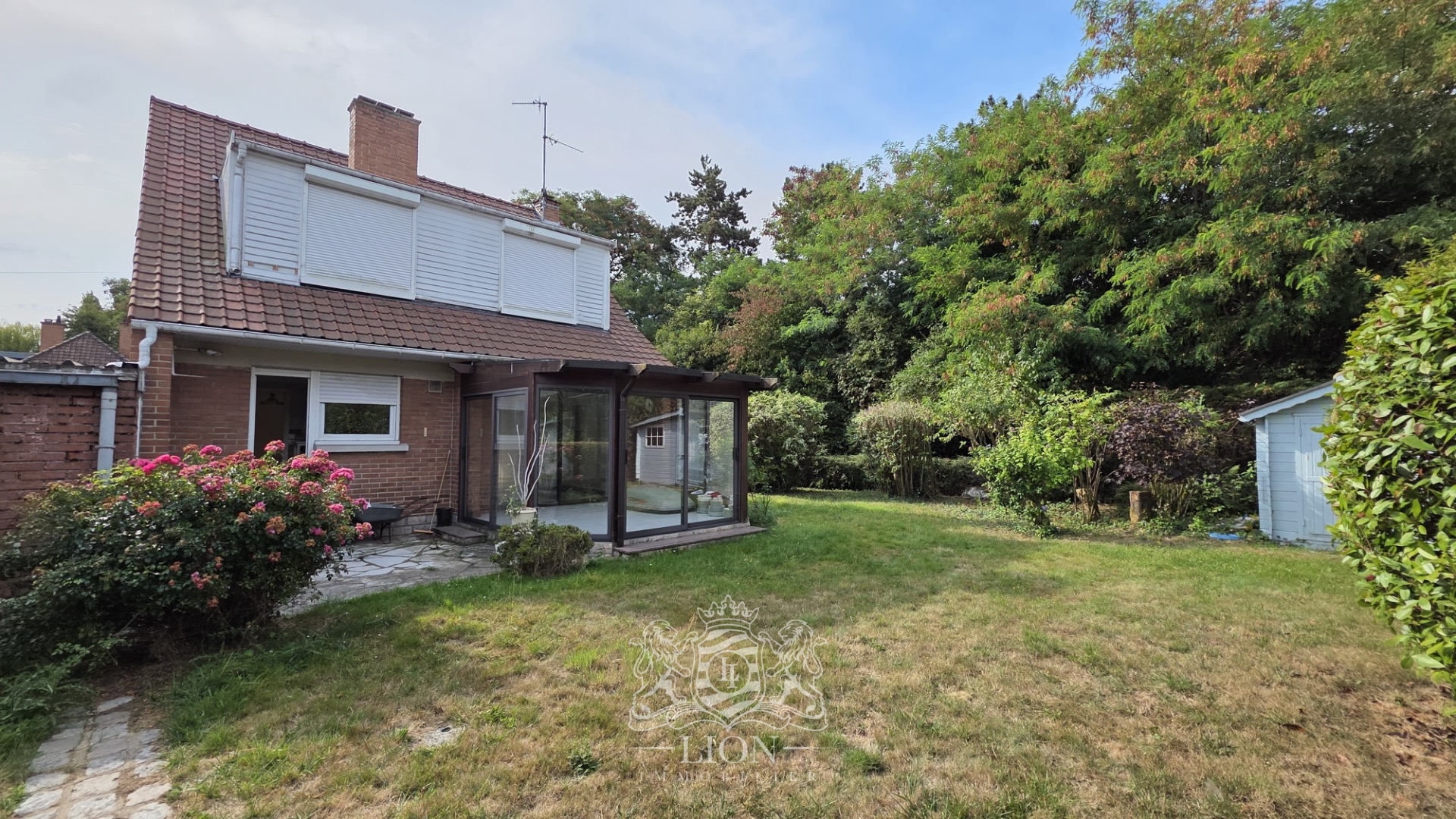 Maison  travaux individuelle avec grand terrain et garage Photo 2 - Le Lion Immobilier