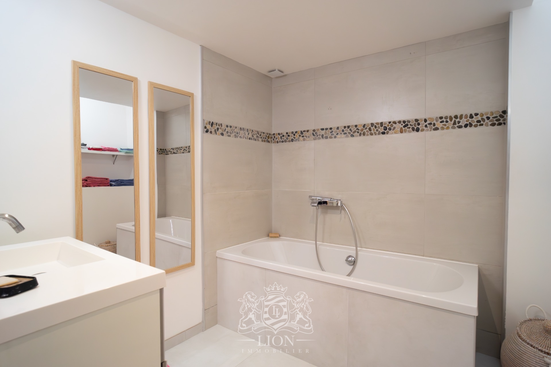 Loft familial d exception coeur d ascq village Photo 9 - Le Lion Immobilier Loft familial d exception coeur d ascq village Photo 9 - Le Lion Immobilier