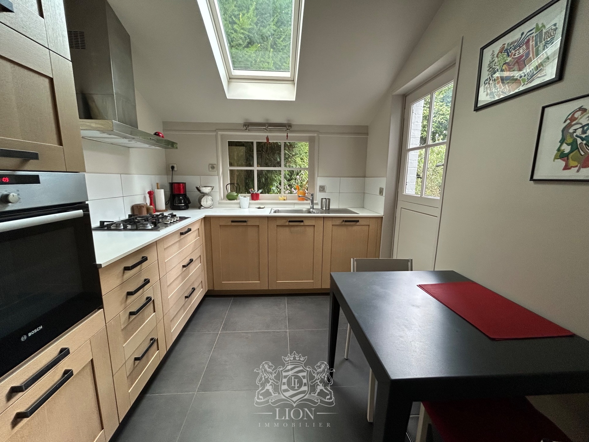 Jolie maison semi individuelle avec garage Photo 4 - Le Lion Immobilier