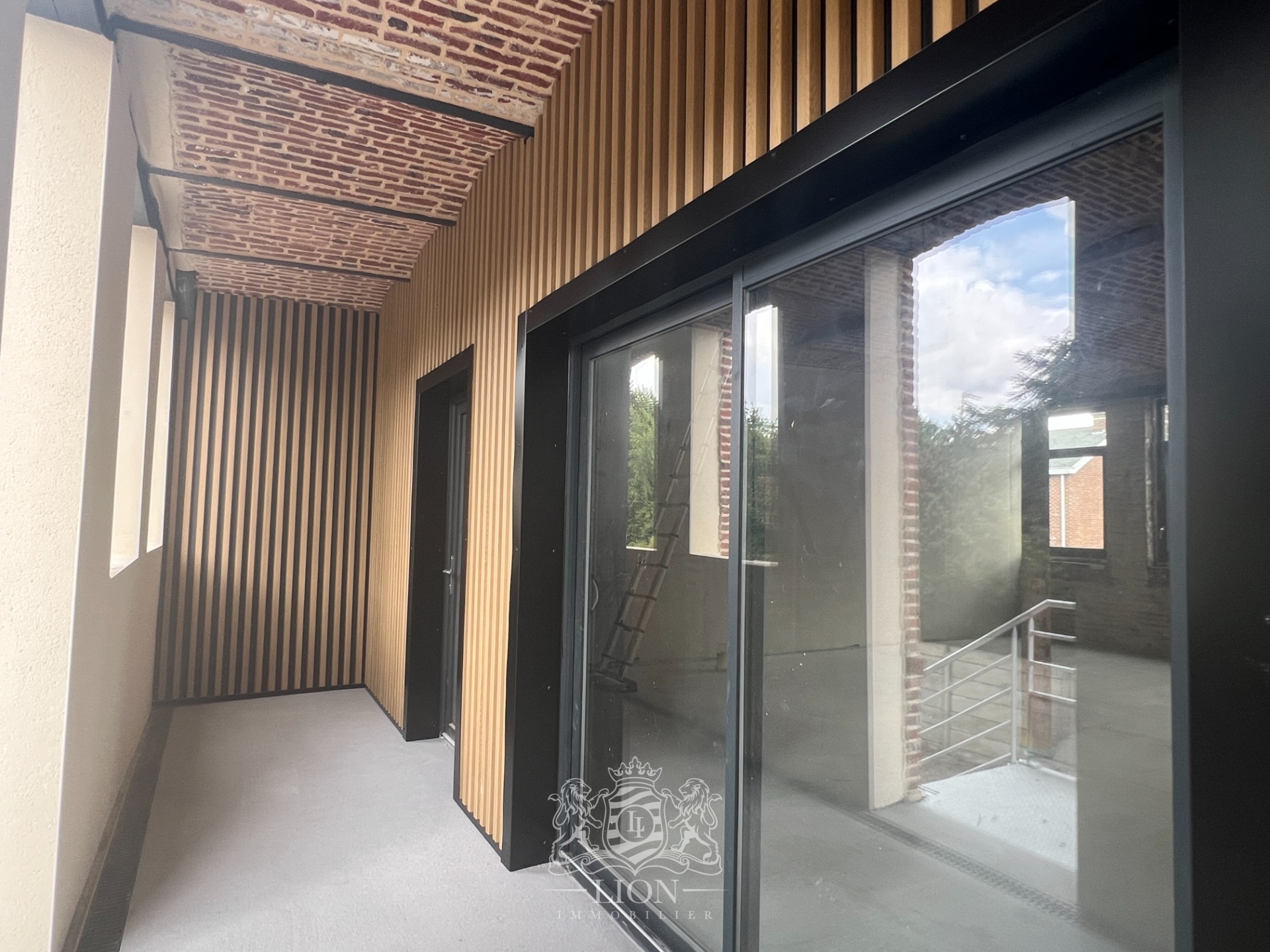 Superbe duplex emmenager 3 chambres Photo 8 - Le Lion Immobilier Superbe duplex emmenager 3 chambres Photo 8 - Le Lion Immobilier
