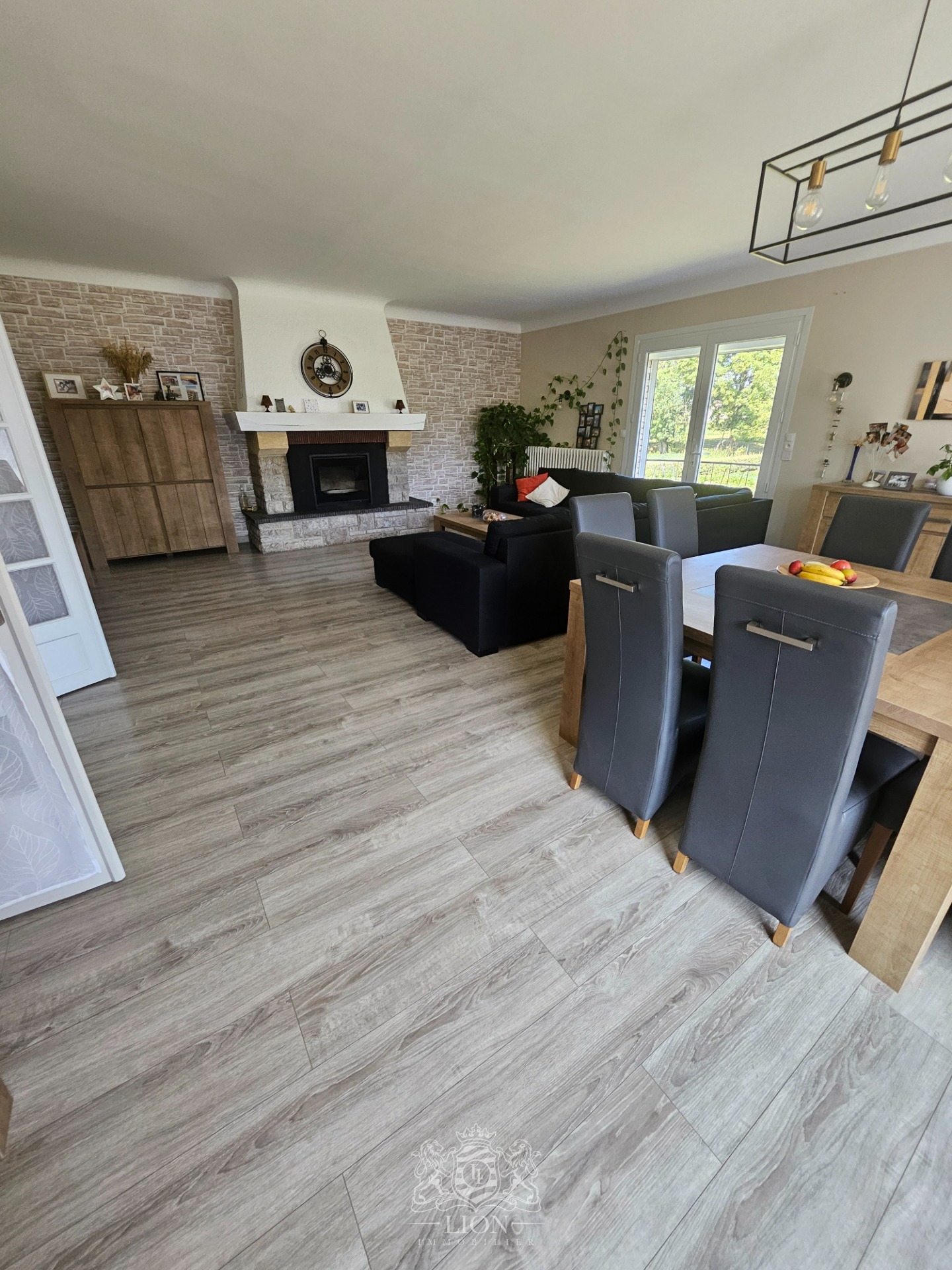 Grande maison familial 20 minutes de montreuil Photo 1 - Le Lion Immobilier Grande maison familial 20 minutes de montreuil Photo 1 - Le Lion Immobilier