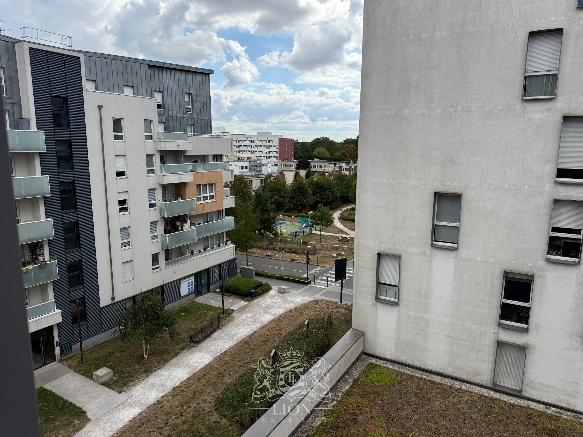 Appartement de type 4 pmr aux pieds du metro st philibert Photo 5 - Le Lion Immobilier
