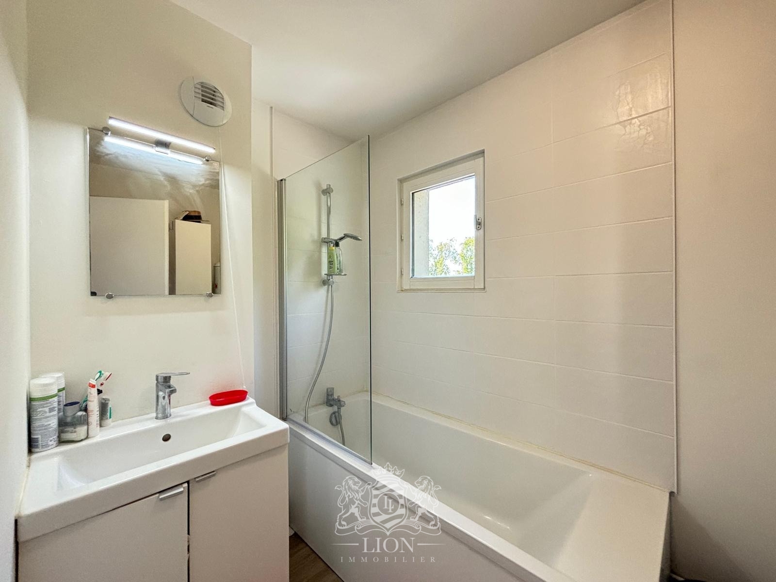 Appartement t2 bord de deule cadre exceptionnel  Photo 5 - Le Lion Immobilier