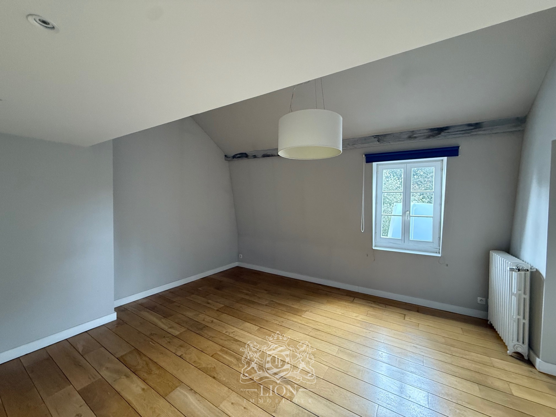 Aqvw vieux lille type 5 en duplex avec parking Photo 14 - Le Lion Immobilier