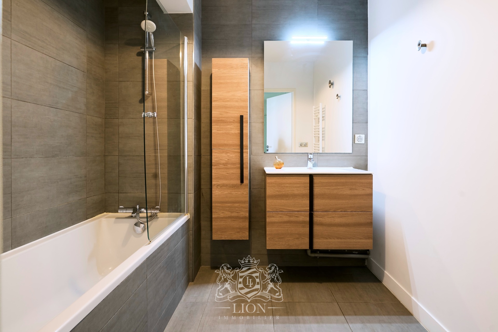 Appartement quai du wault 3 ch balcon et parking Photo 10 - Le Lion Immobilier