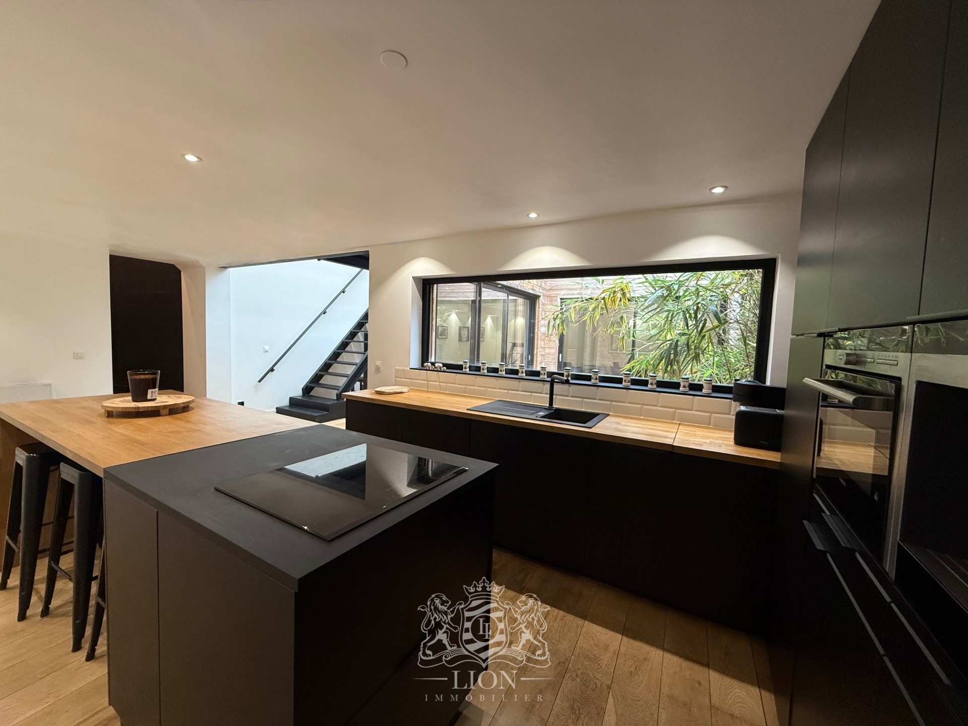 Aqzl croix loft 3 chambres avec cour et garage Photo 1 - Le Lion Immobilier Aqzl croix loft 3 chambres avec cour et garage Photo 1 - Le Lion Immobilier