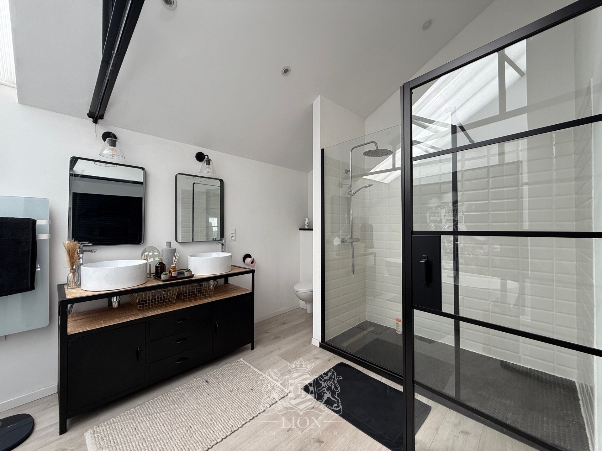 Aqzl croix loft 3 chambres avec cour et garage Photo 13 - Le Lion Immobilier Aqzl croix loft 3 chambres avec cour et garage Photo 13 - Le Lion Immobilier