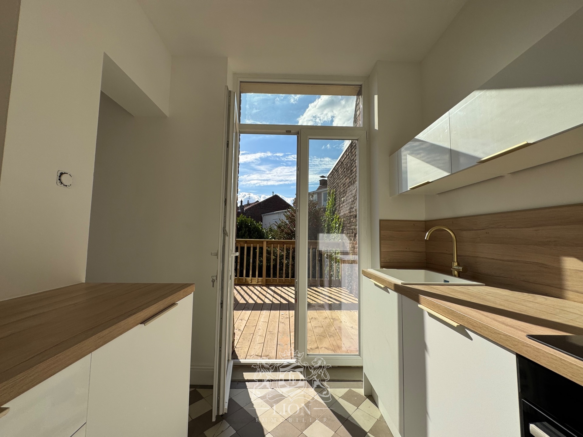 Off market maison bel etage 1930 renovee quartier mairie Photo 6 - Le Lion Immobilier