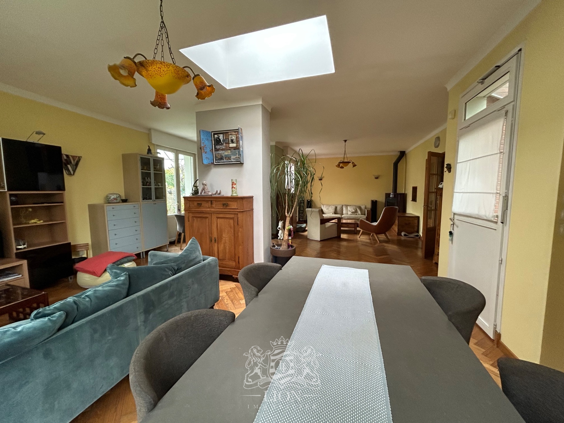 Une adresse d exception pour cette maison semi individuelle Photo 3 - Le Lion Immobilier