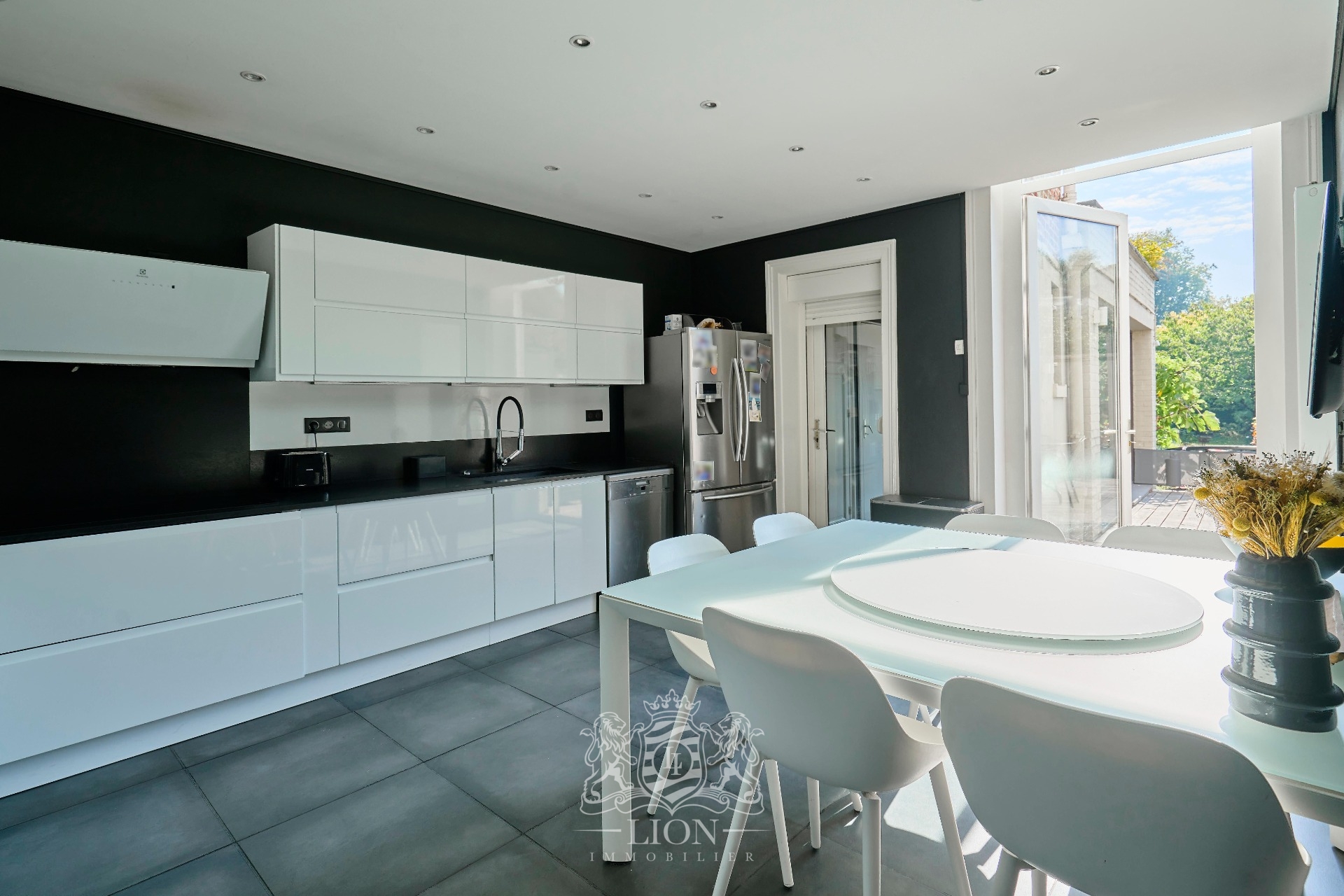 Superbe propriete croix proche metro et tramway Photo 5 - Le Lion Immobilier Superbe propriete croix proche metro et tramway Photo 5 - Le Lion Immobilier