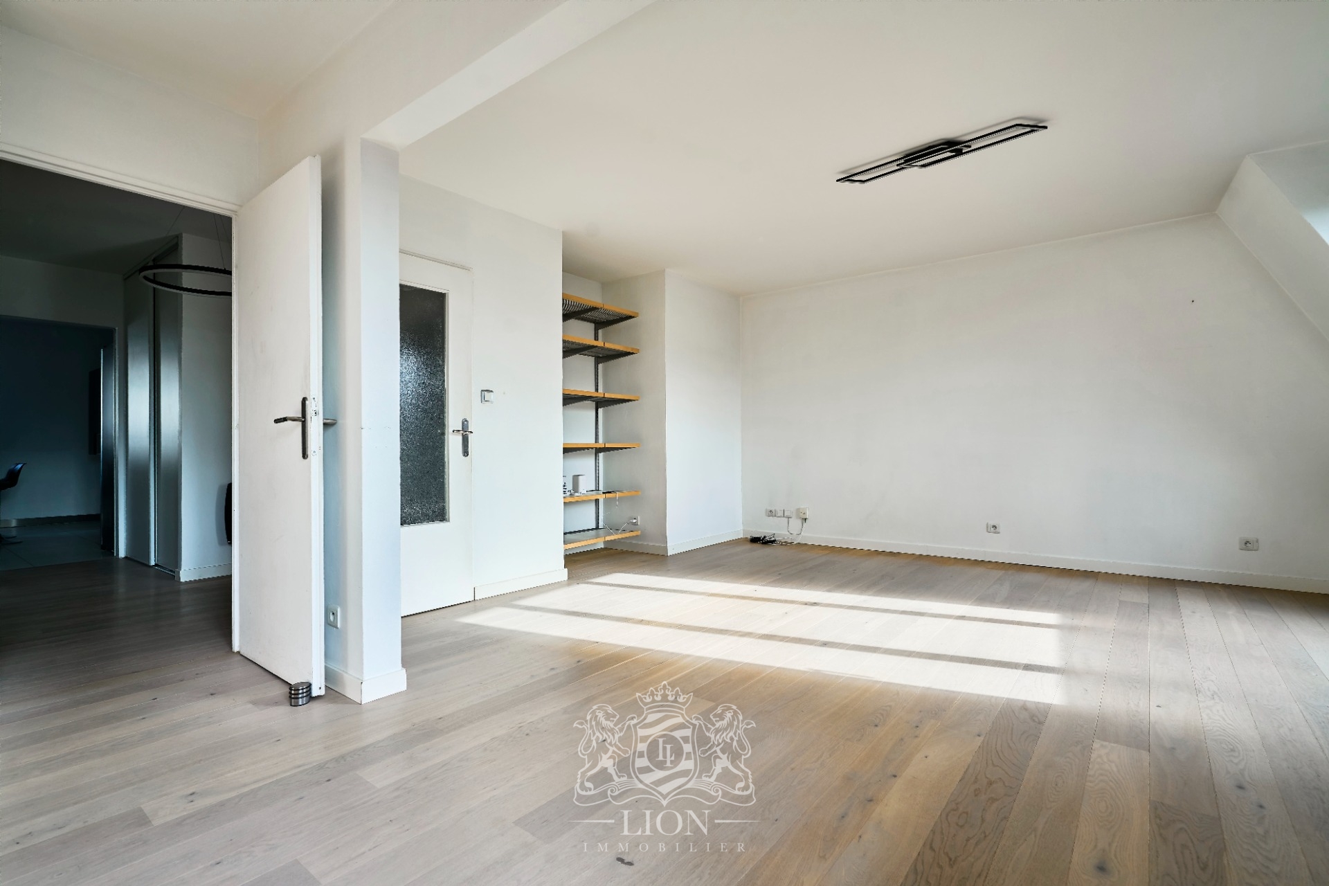 Duplex hyper centre dernier etage balcons et parking Photo 5 - Le Lion Immobilier Duplex hyper centre dernier etage balcons et parking Photo 5 - Le Lion Immobilier