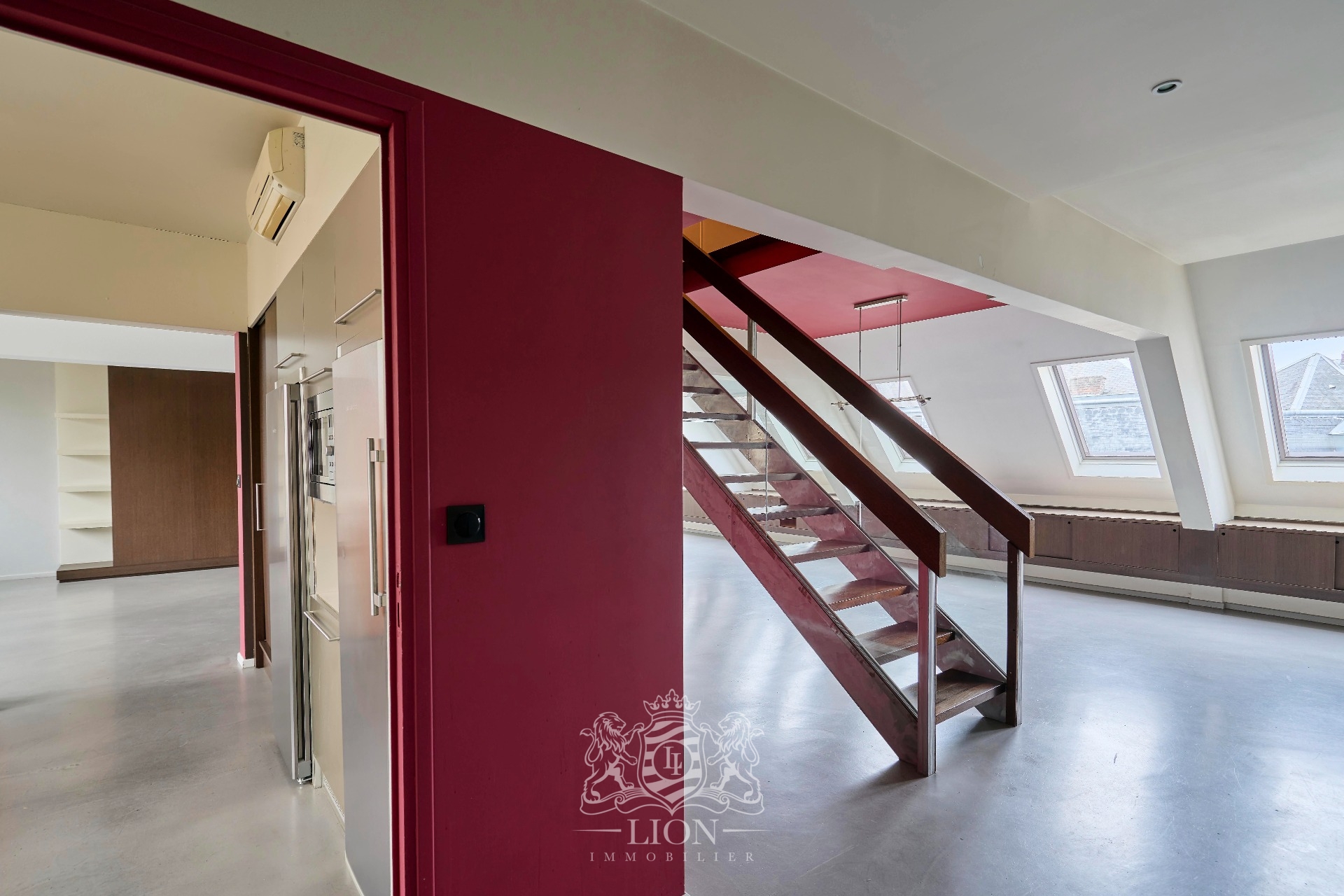 Rare duplex au dernier etage vieux lille Photo 9 - Le Lion Immobilier Rare duplex au dernier etage vieux lille Photo 9 - Le Lion Immobilier