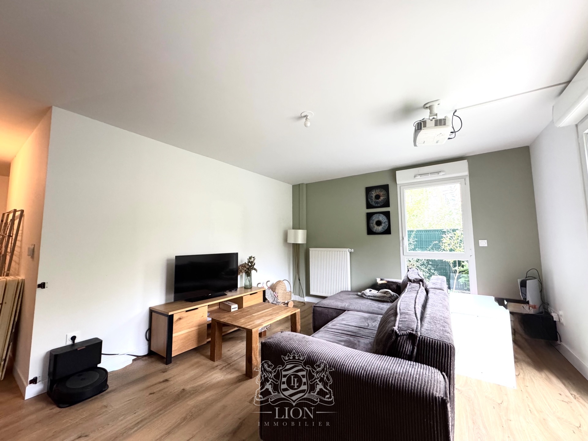 Beau t3 lumineux en residence neuve parkings et jardin Photo 3 - Le Lion Immobilier Beau t3 lumineux en residence neuve parkings et jardin Photo 3 - Le Lion Immobilier