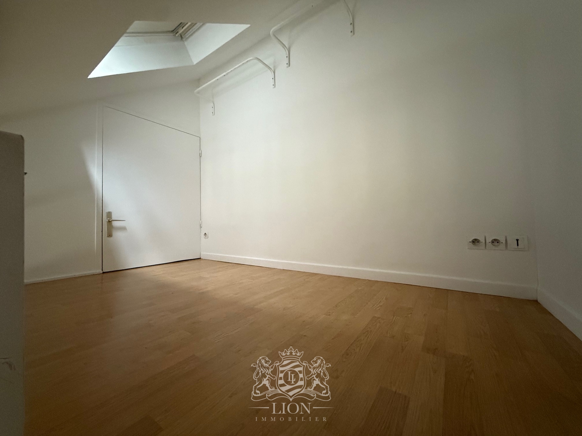Aroi vieux lille studio non meuble Photo 5 - Le Lion Immobilier Aroi vieux lille studio non meuble Photo 5 - Le Lion Immobilier
