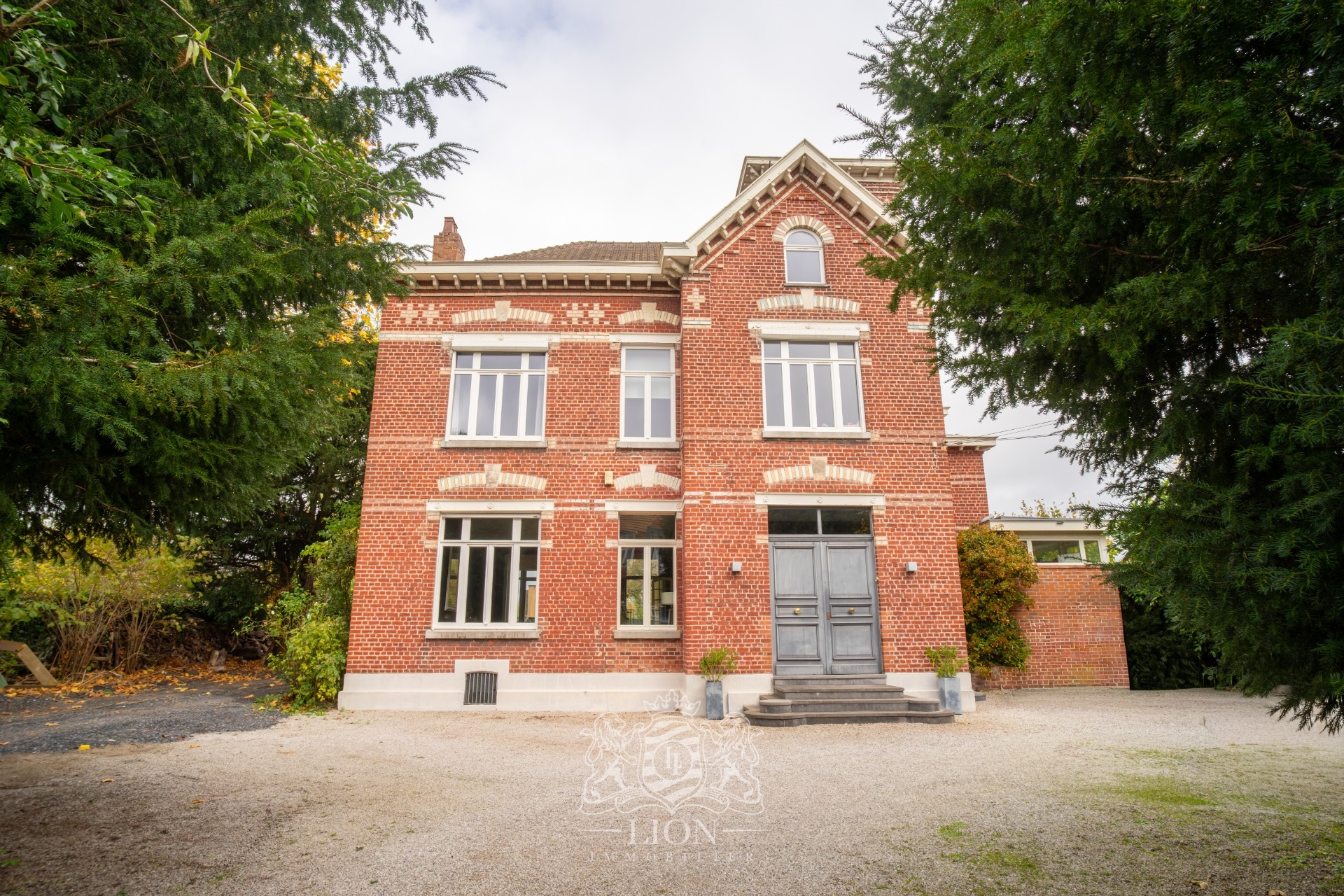 Maison de maitre individuelle de 285 m au coeur de ascq Photo 1 - Le Lion Immobilier